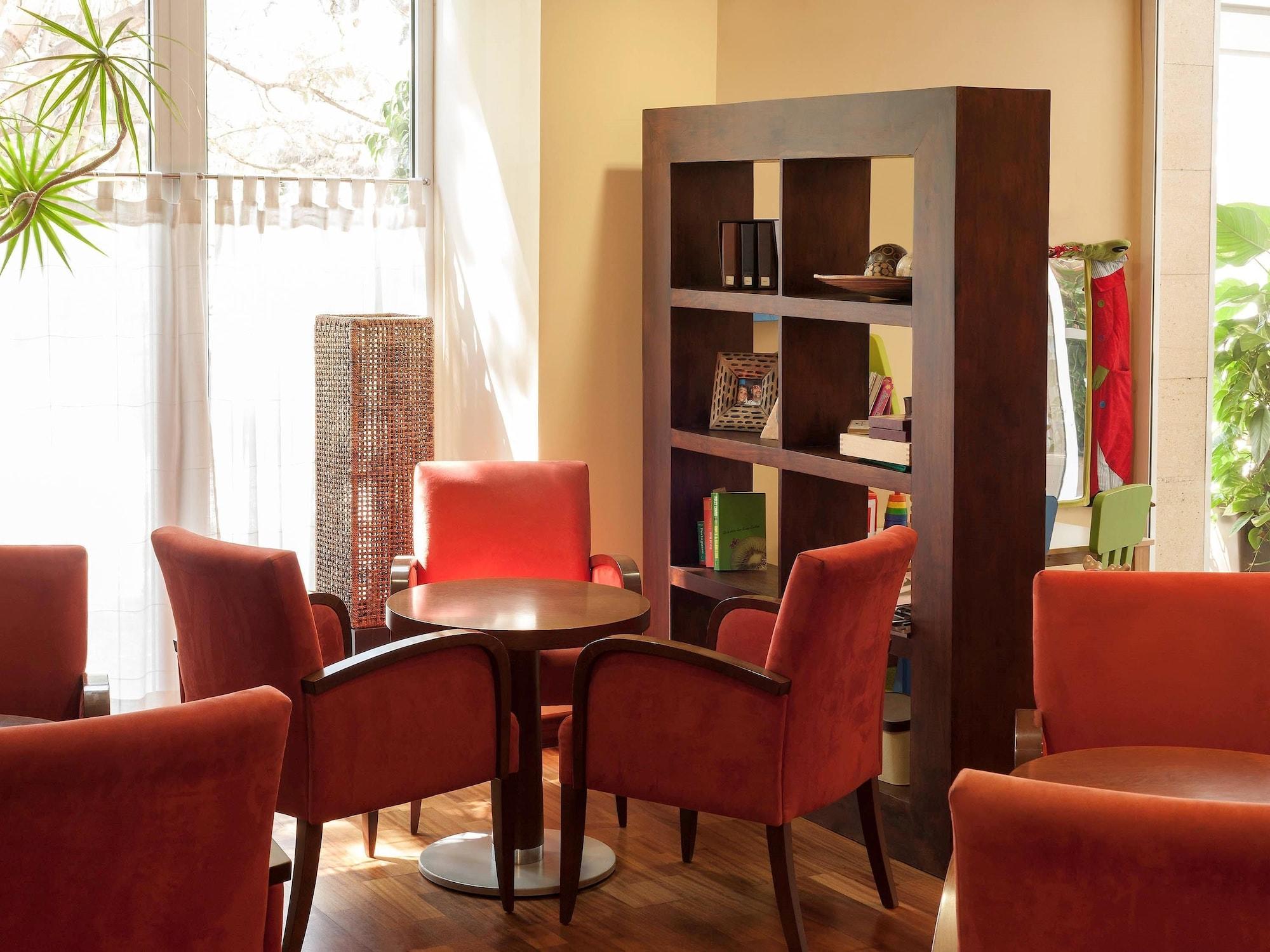 Vista Lobby ibis Murcia