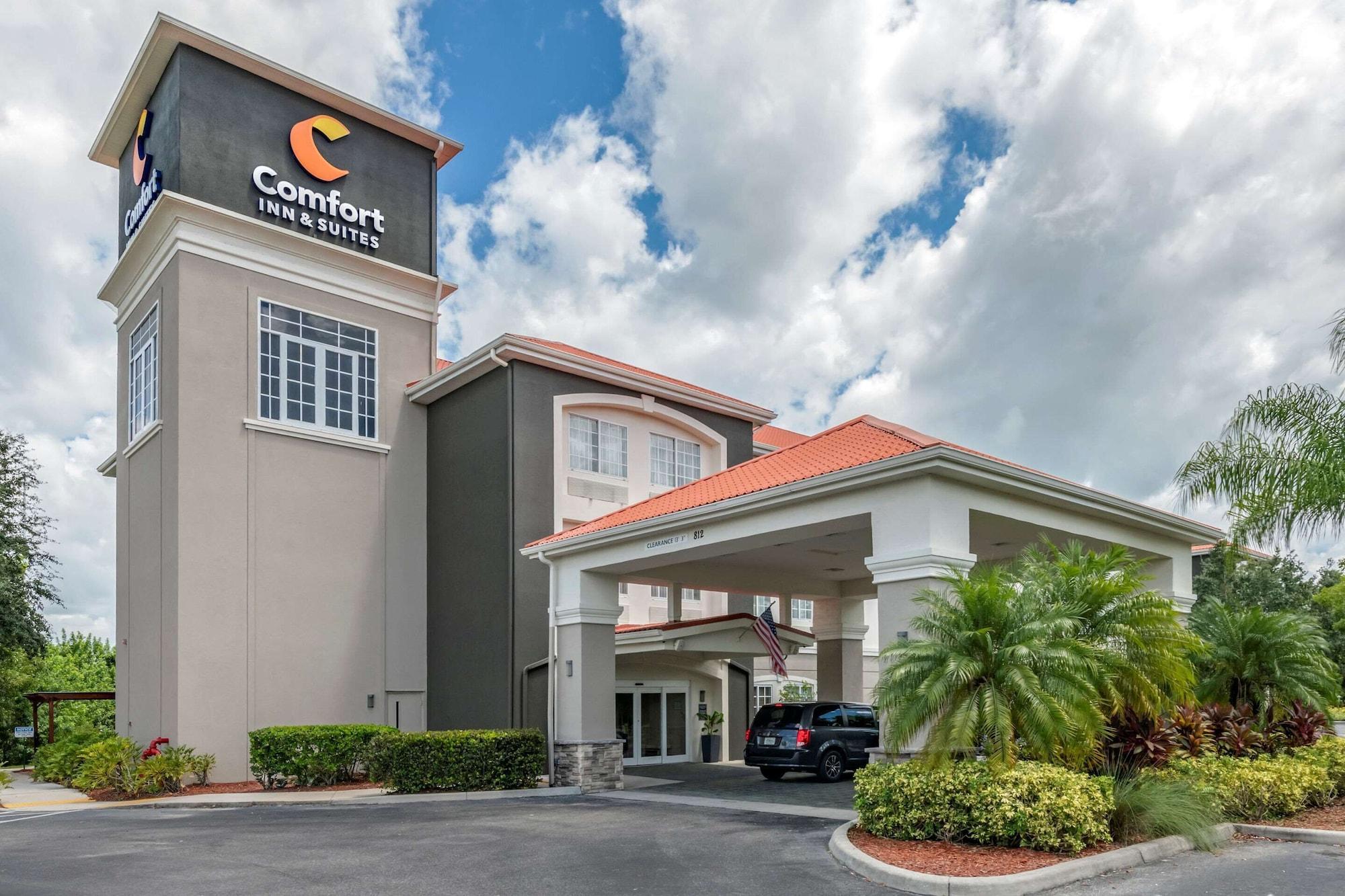 Vista Exterior Comfort Inn & Suites