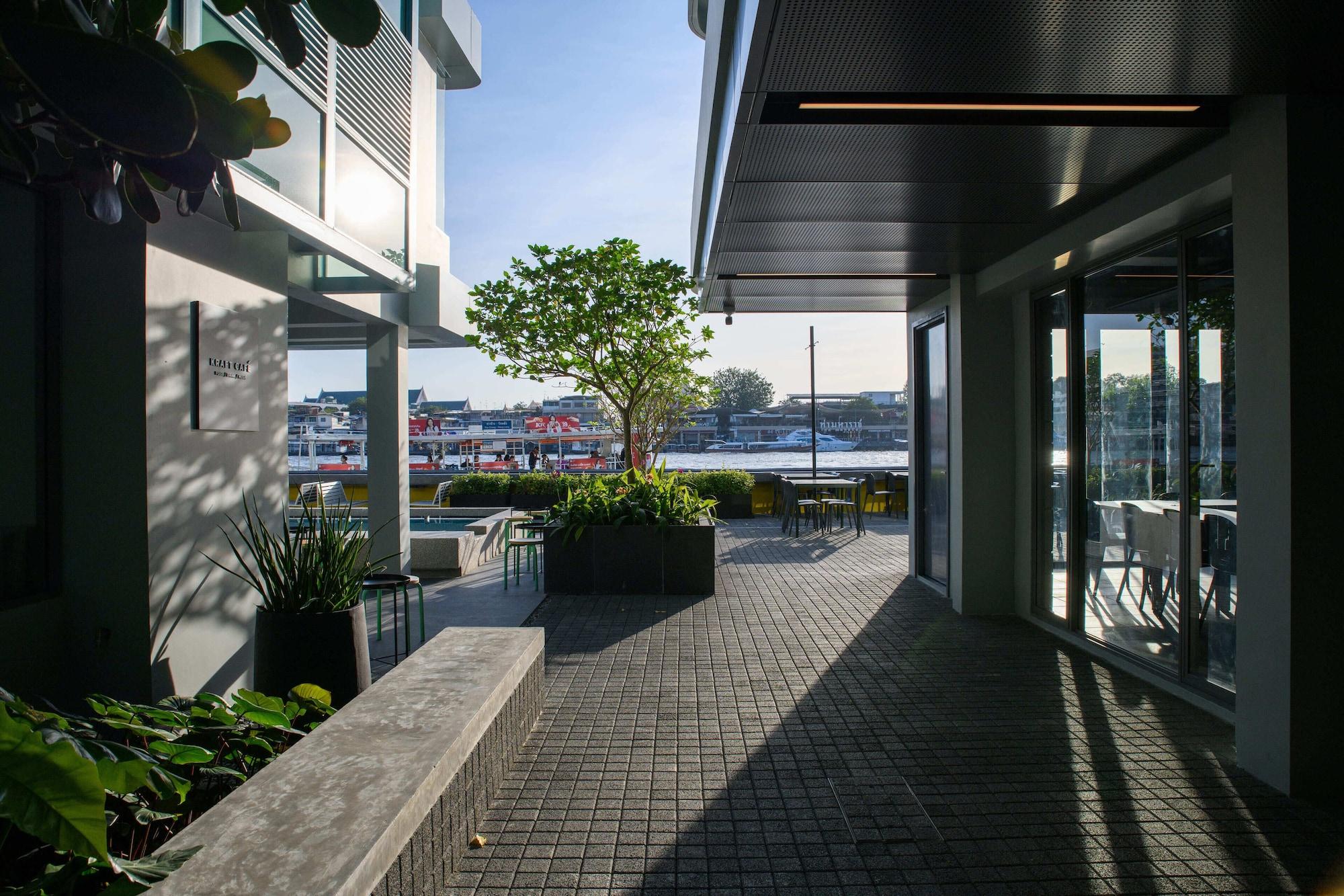 Vista Exterior Mowa Bangkok