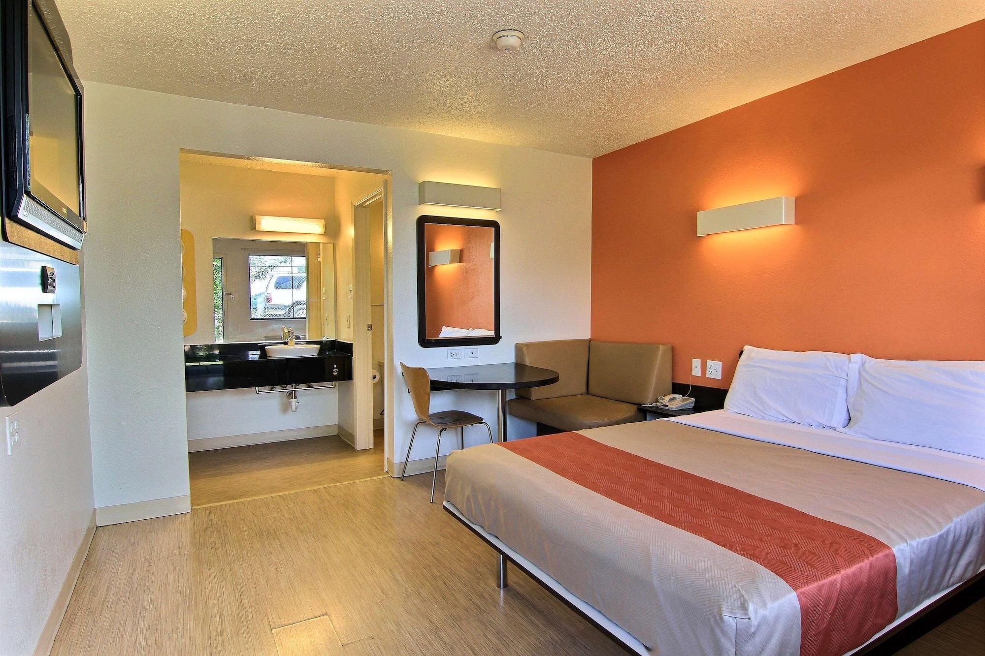 Habitación Motel 6 Austin, TX - North Central