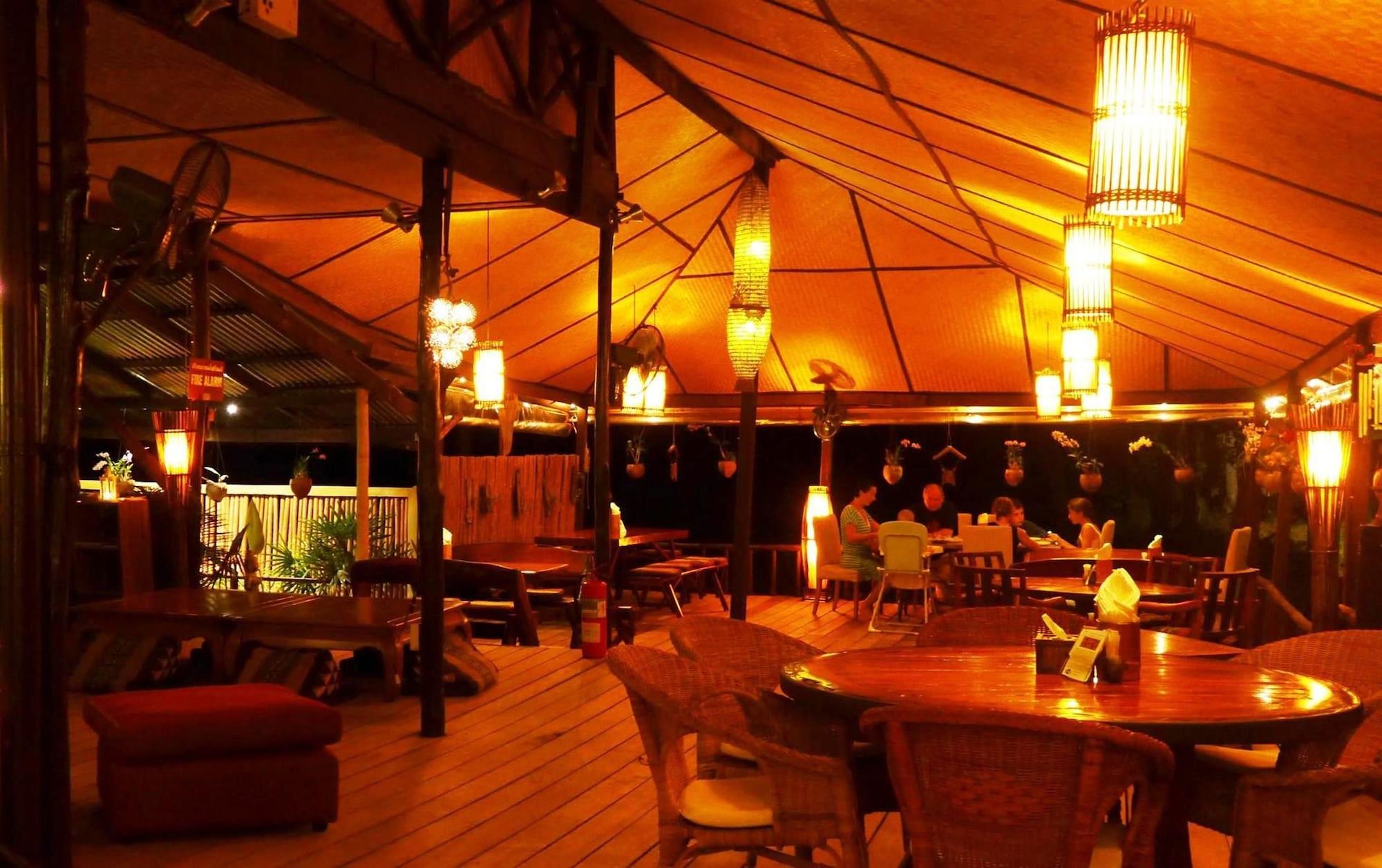 Restaurant Amber Sands Beach Resort