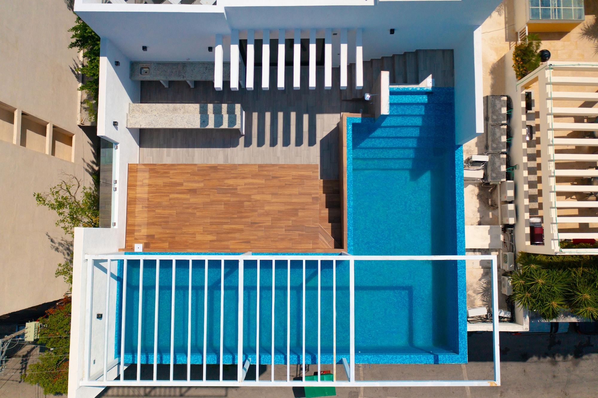 Vista Exterior XKAA Ocean View Condos By Smart Rentals