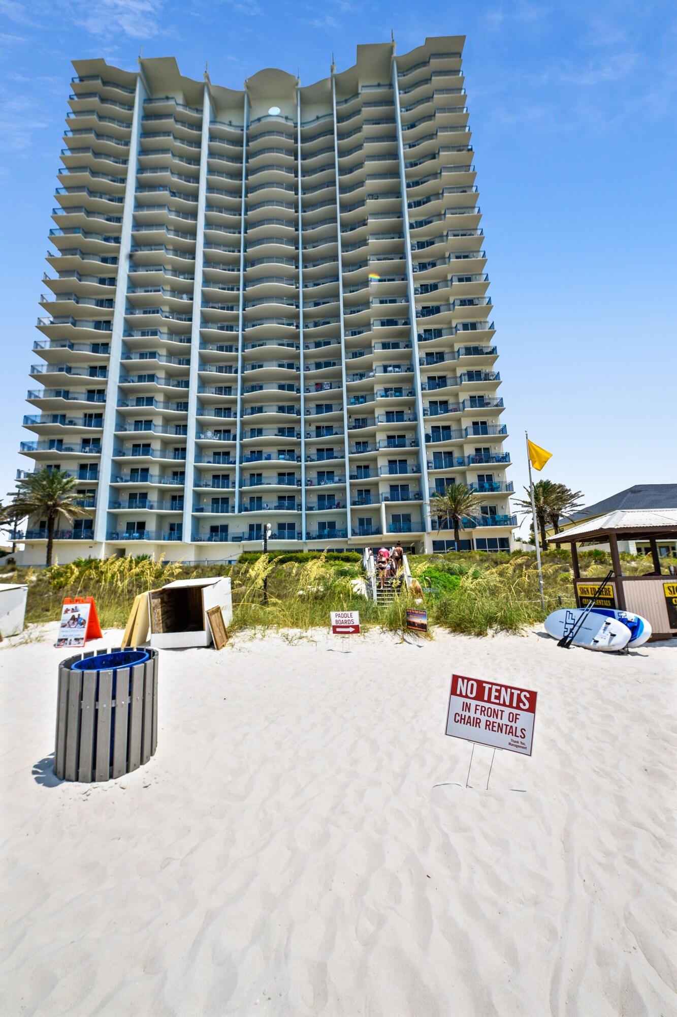 Vista Exterior Sterling Breeze by Book That Condo
