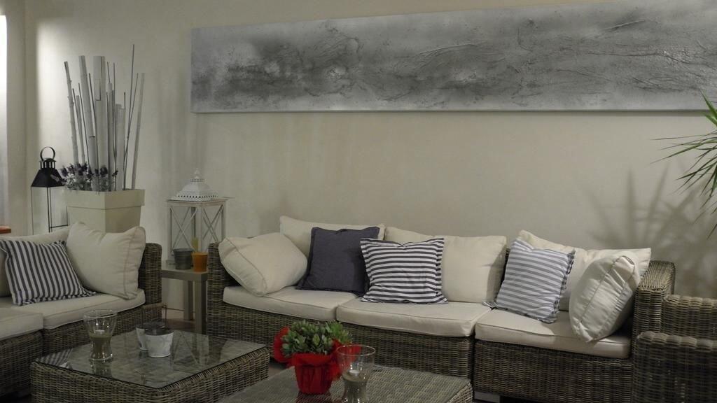 Vista Lobby Villa Toscana