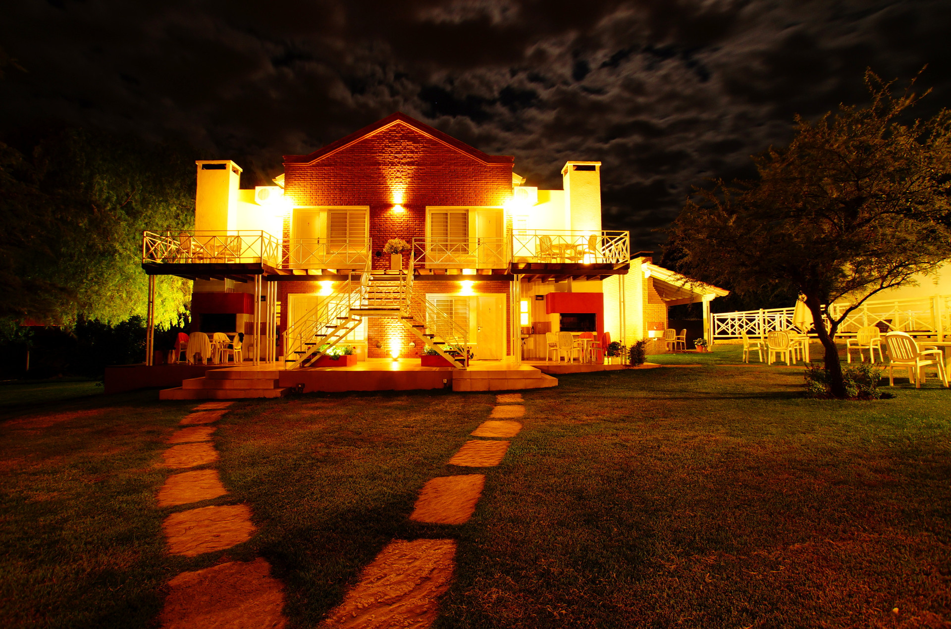 Vista Exterior Posada de las Sierras