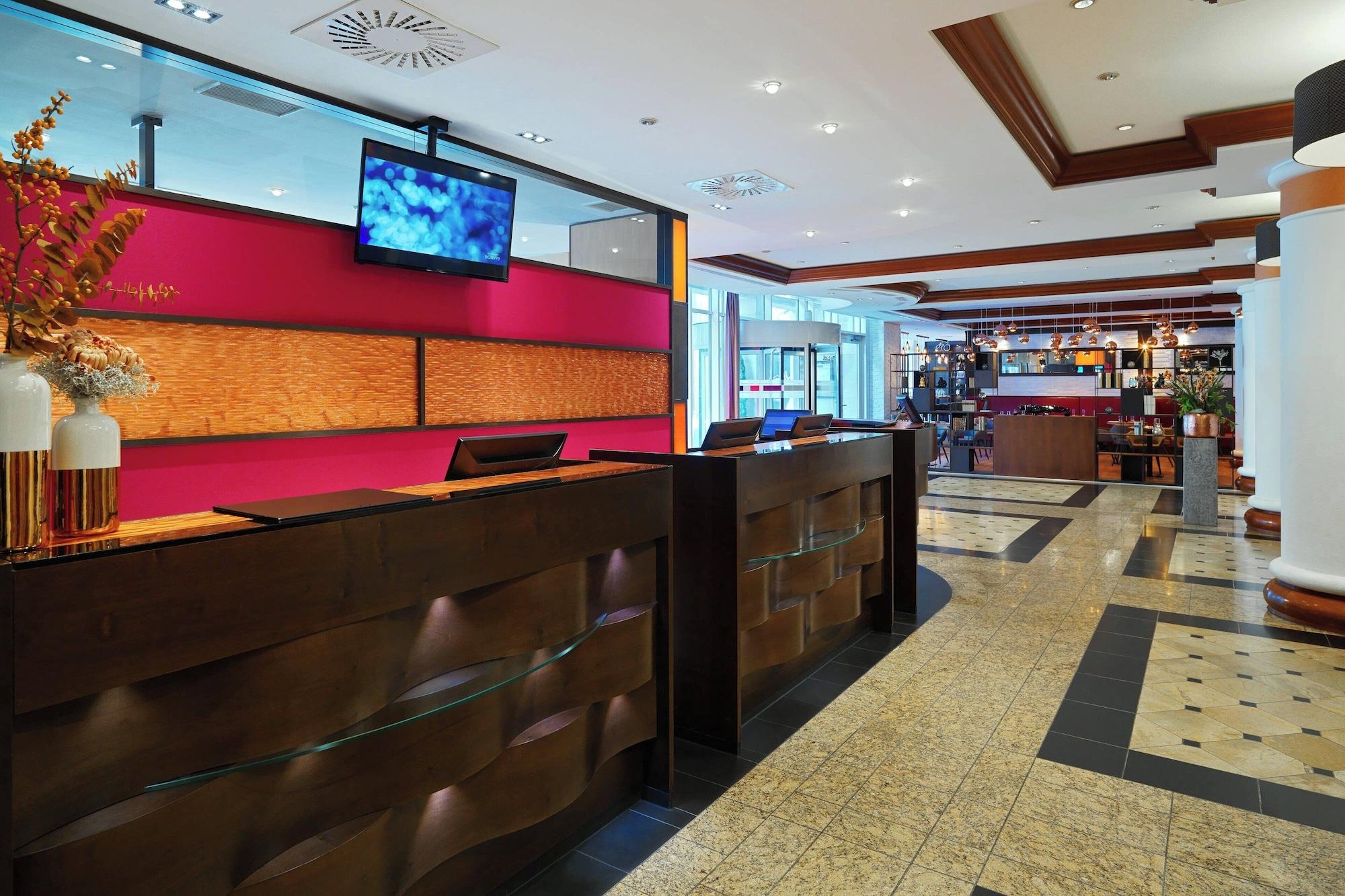 Vista Lobby Leipzig Marriott Hotel