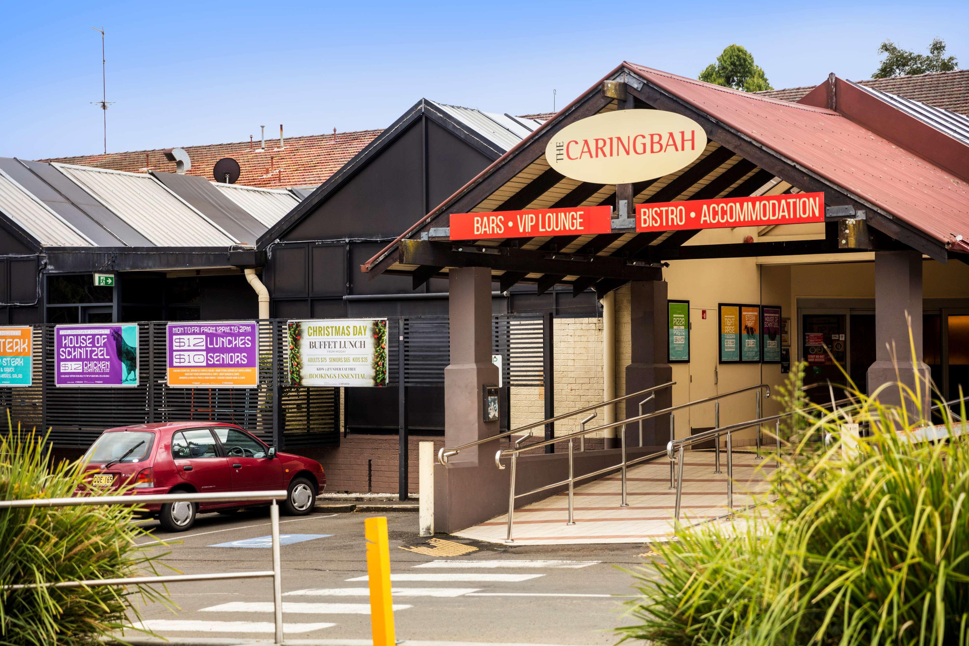 Vista Exterior Nightcap At Caringbah Hotel