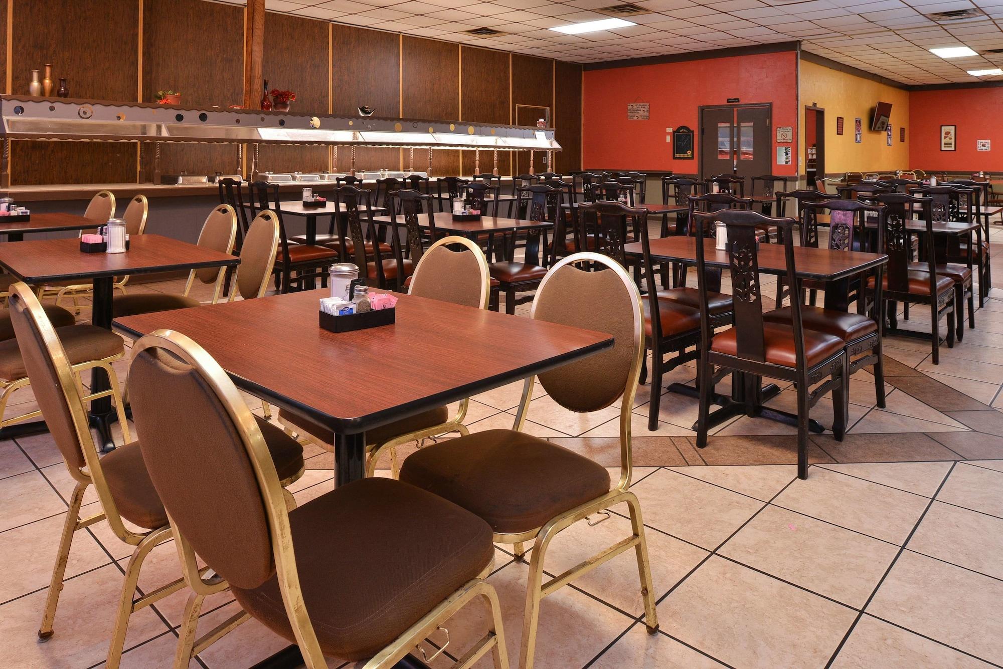 Restaurant Castle Inn & Suites Anadarko