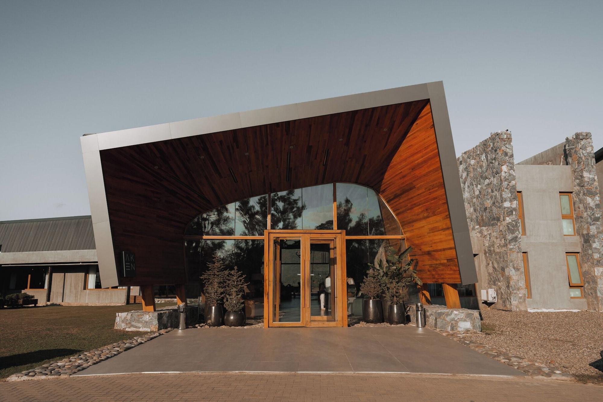 Vista Exterior Ba Den Hotel By Aken Soul