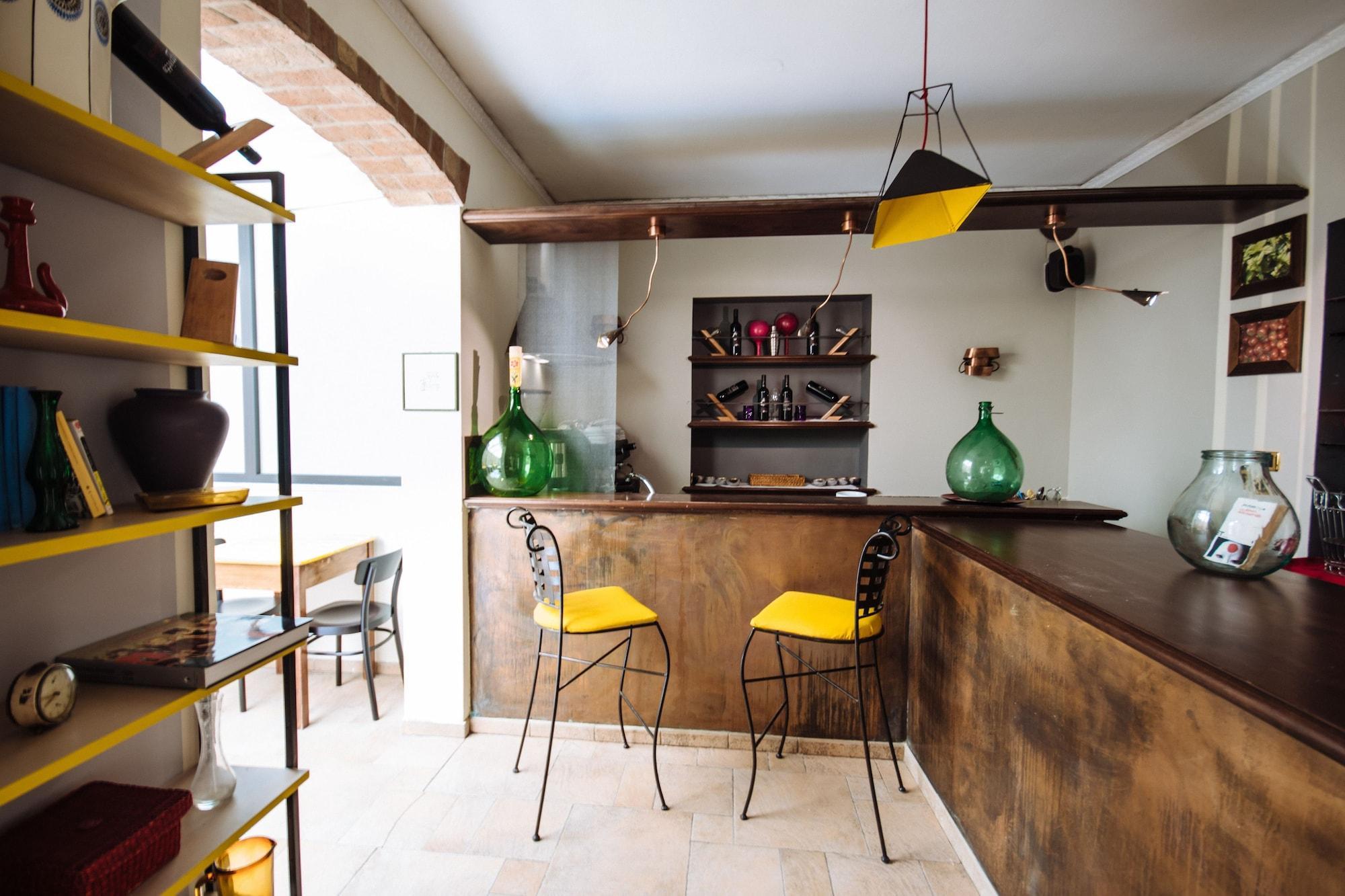 Bar/Salón Boutique B&B Vintage