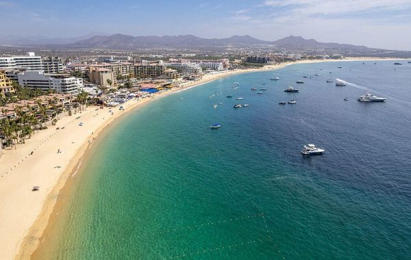 180 degree unobstructed ocean view - building 3, 3 Bedrooms, can also rent as 2 - Hoteles en Los cabos, México