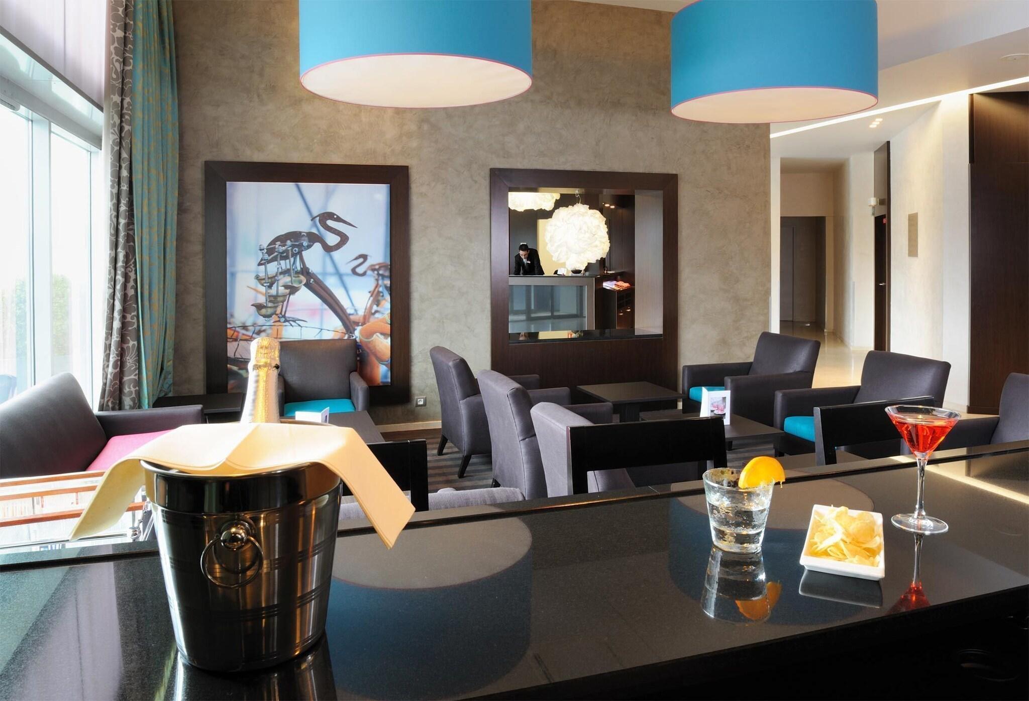 Bar/Salón Residhome Nantes Berges de la Loire