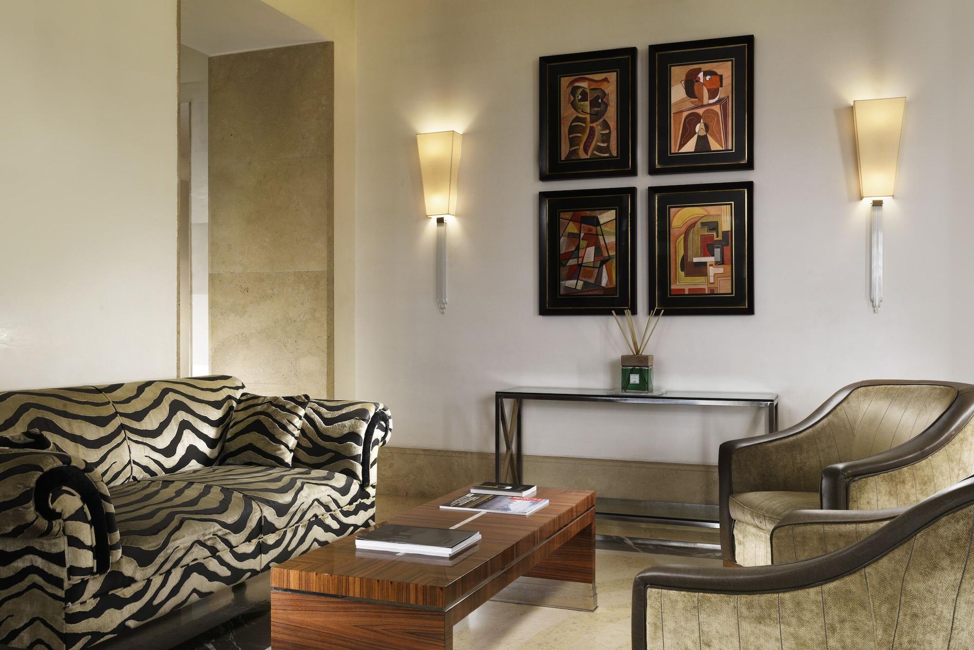 Vista Lobby UNA Hotels Decò Roma
