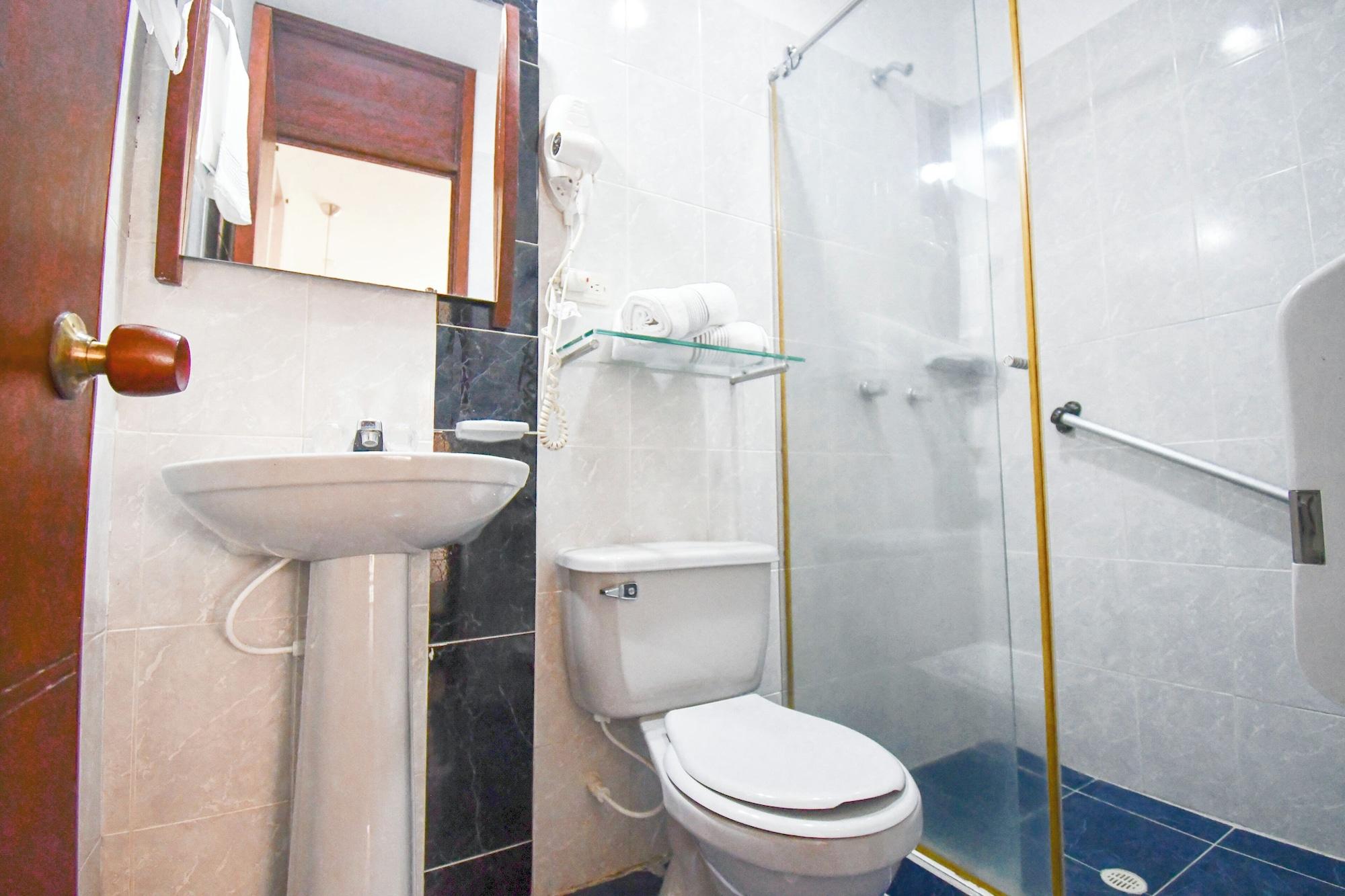 Equipamiento de Habitación Hotel Mónaco Armenia