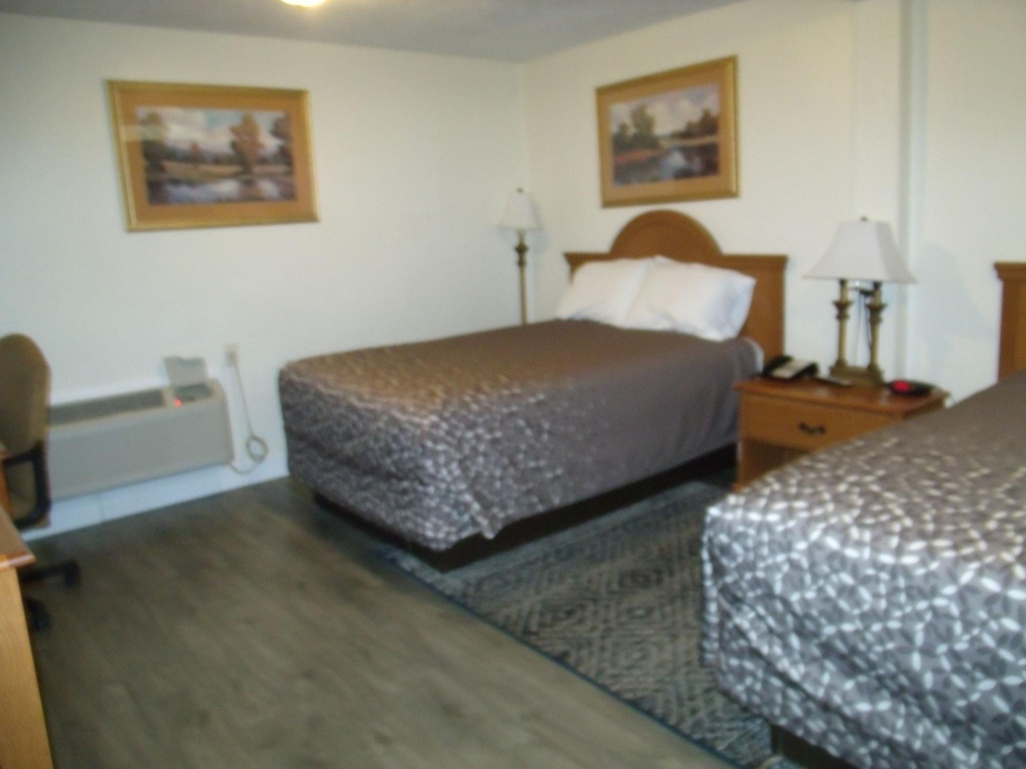 Varios Turnpike Motel