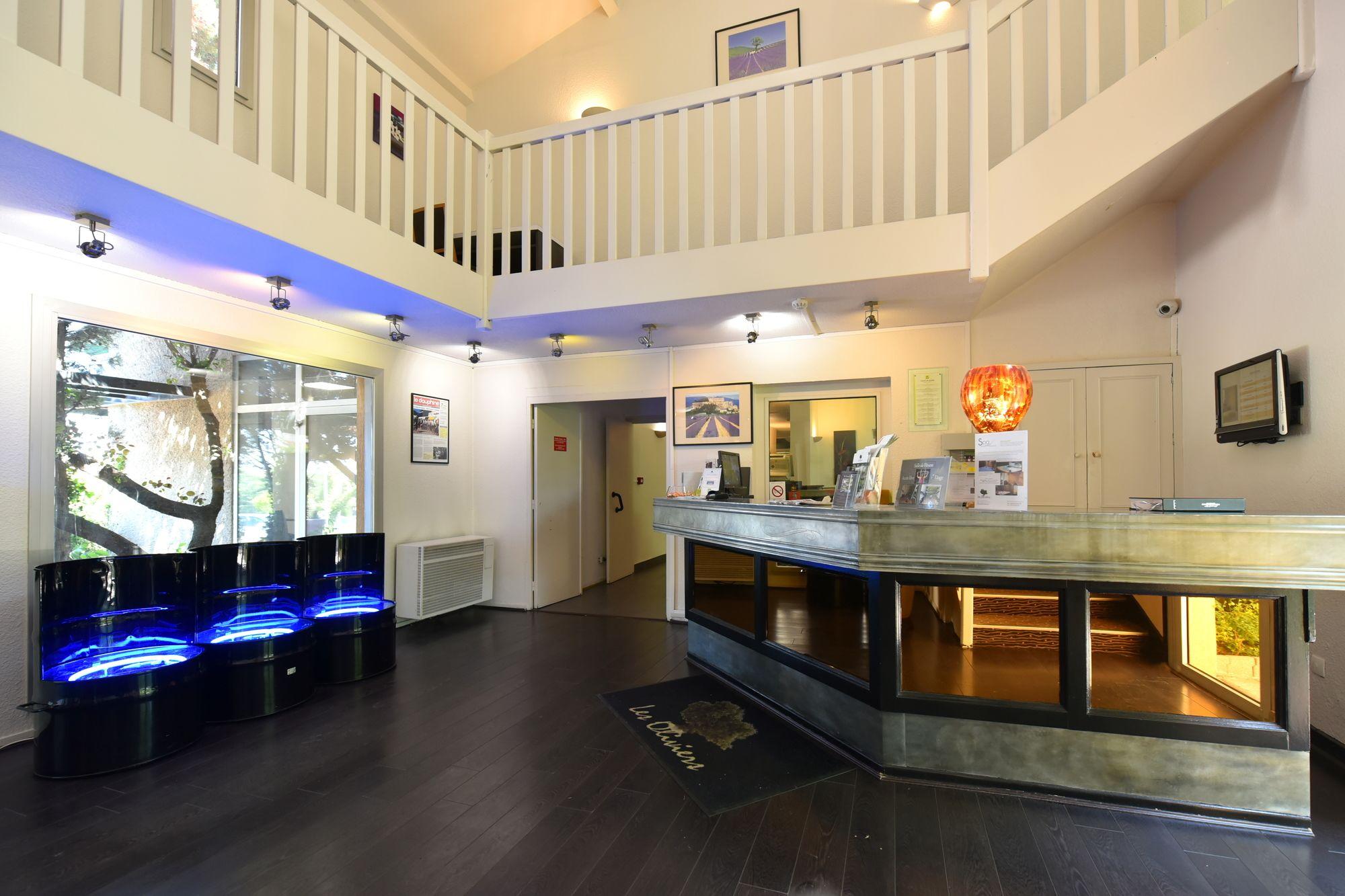 Vista Lobby Hotel-Restaurant Les Oliviers