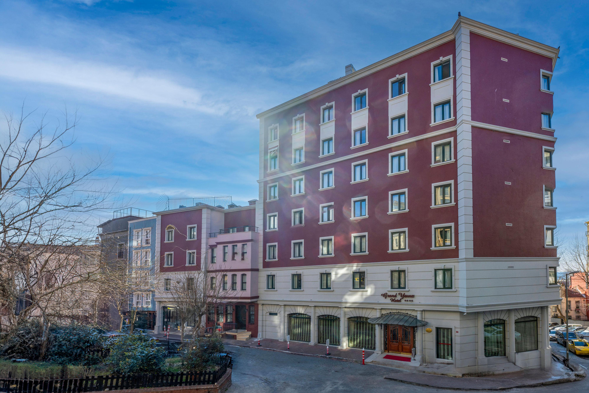 Vista Exterior Grand Yavuz Hotel