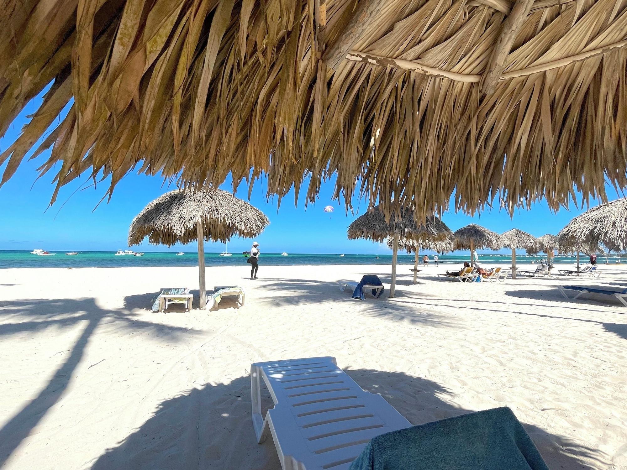 Vista Exterior KORALES BEACH APARTMENTS