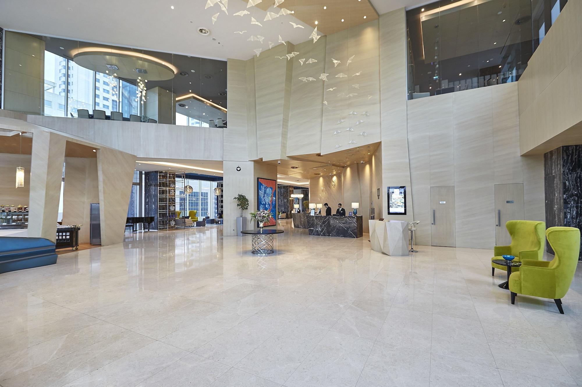 Vista Lobby Wyndham Grand Levent Istanbul Hotel & Conference Center