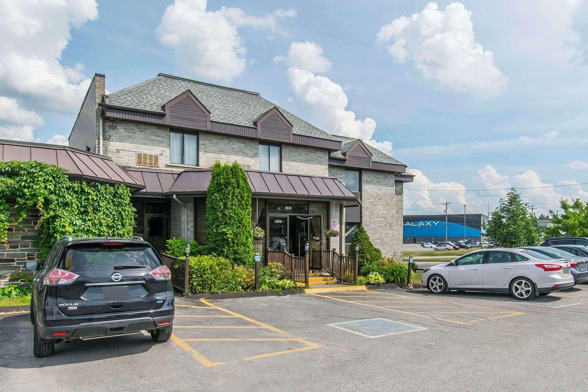 Vista Exterior Quality Hotel & Suites