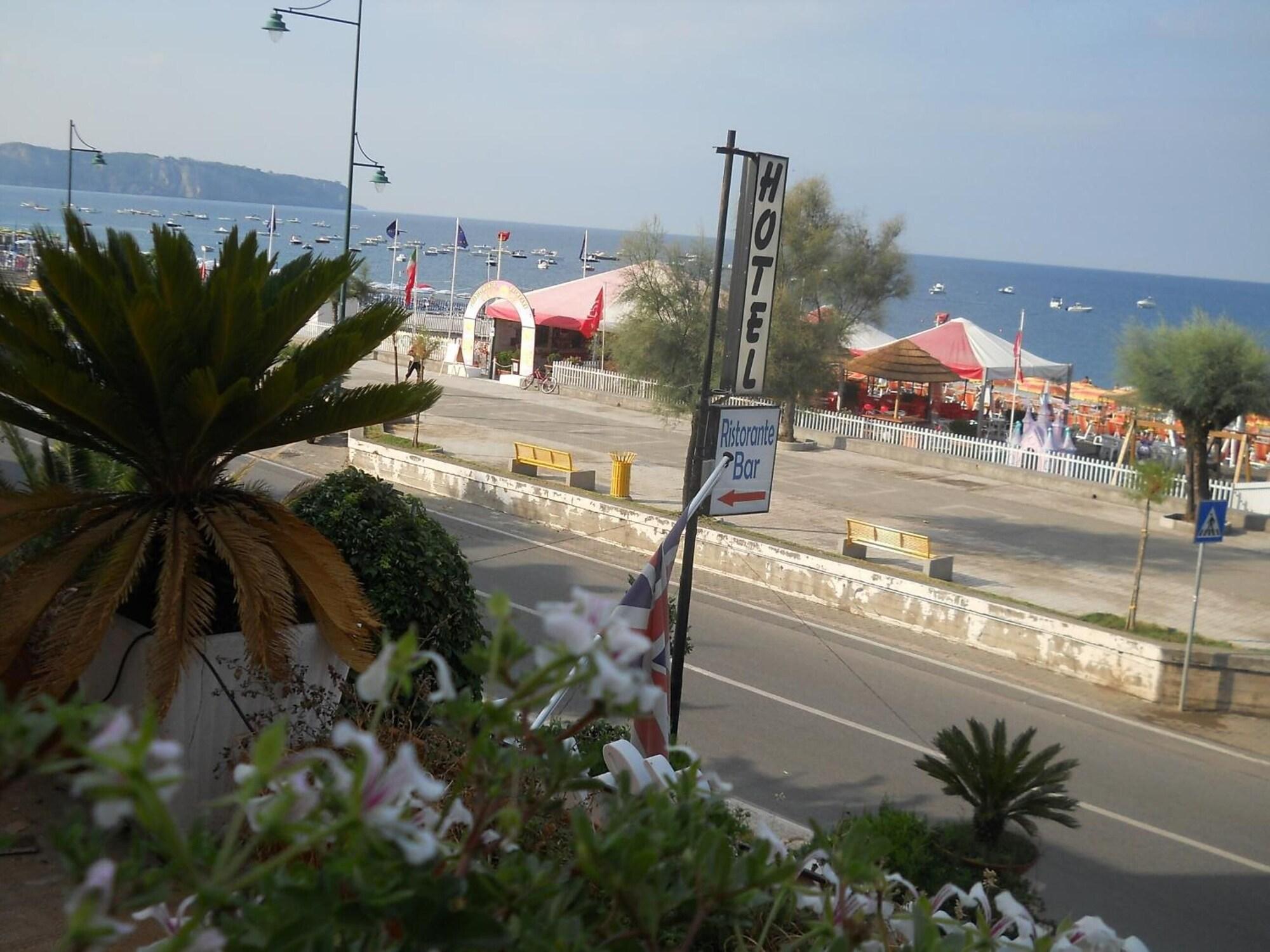 Varios Hotel Harmony