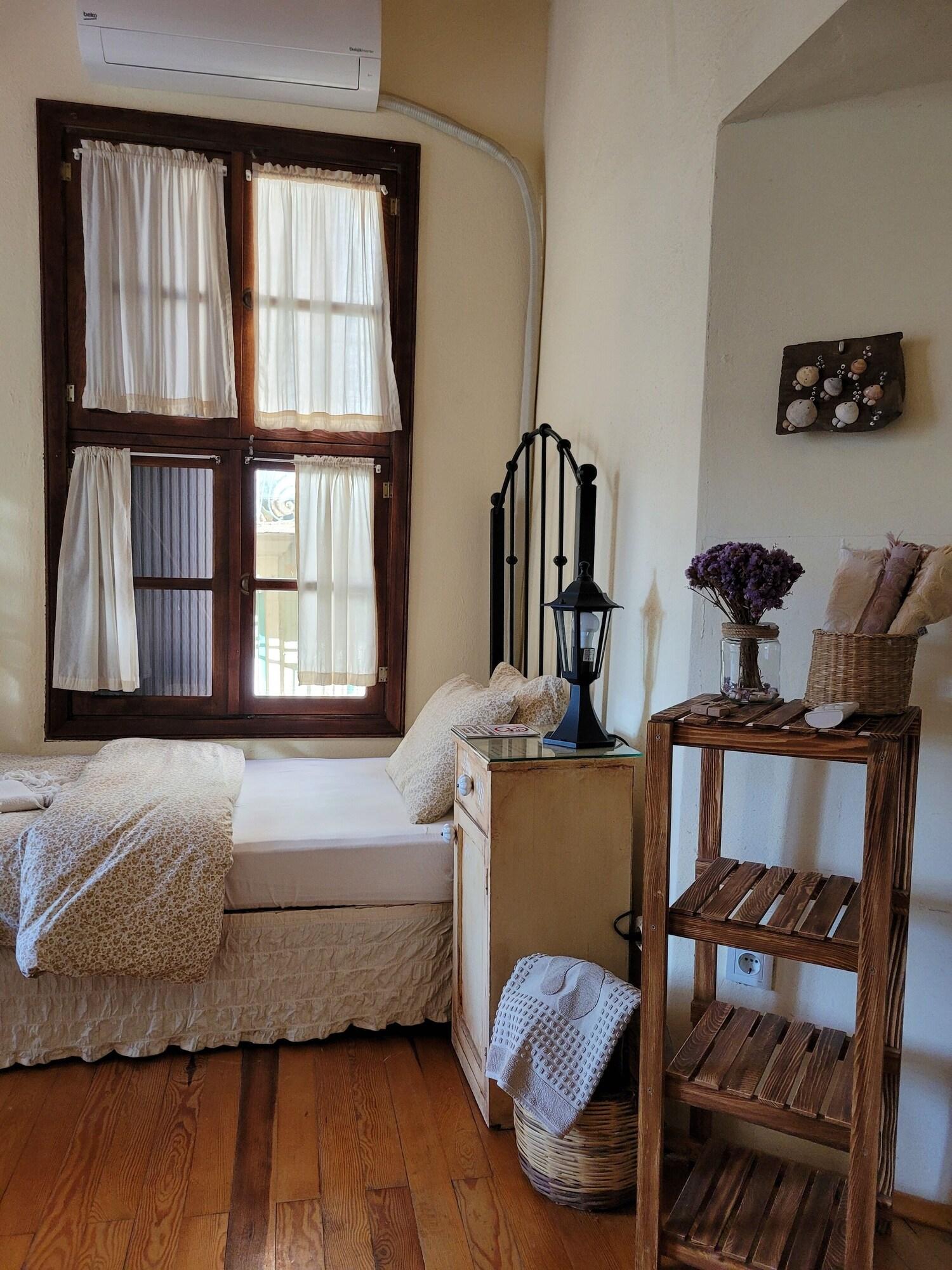 Varios Ayvalik Sarigelin Pansiyon