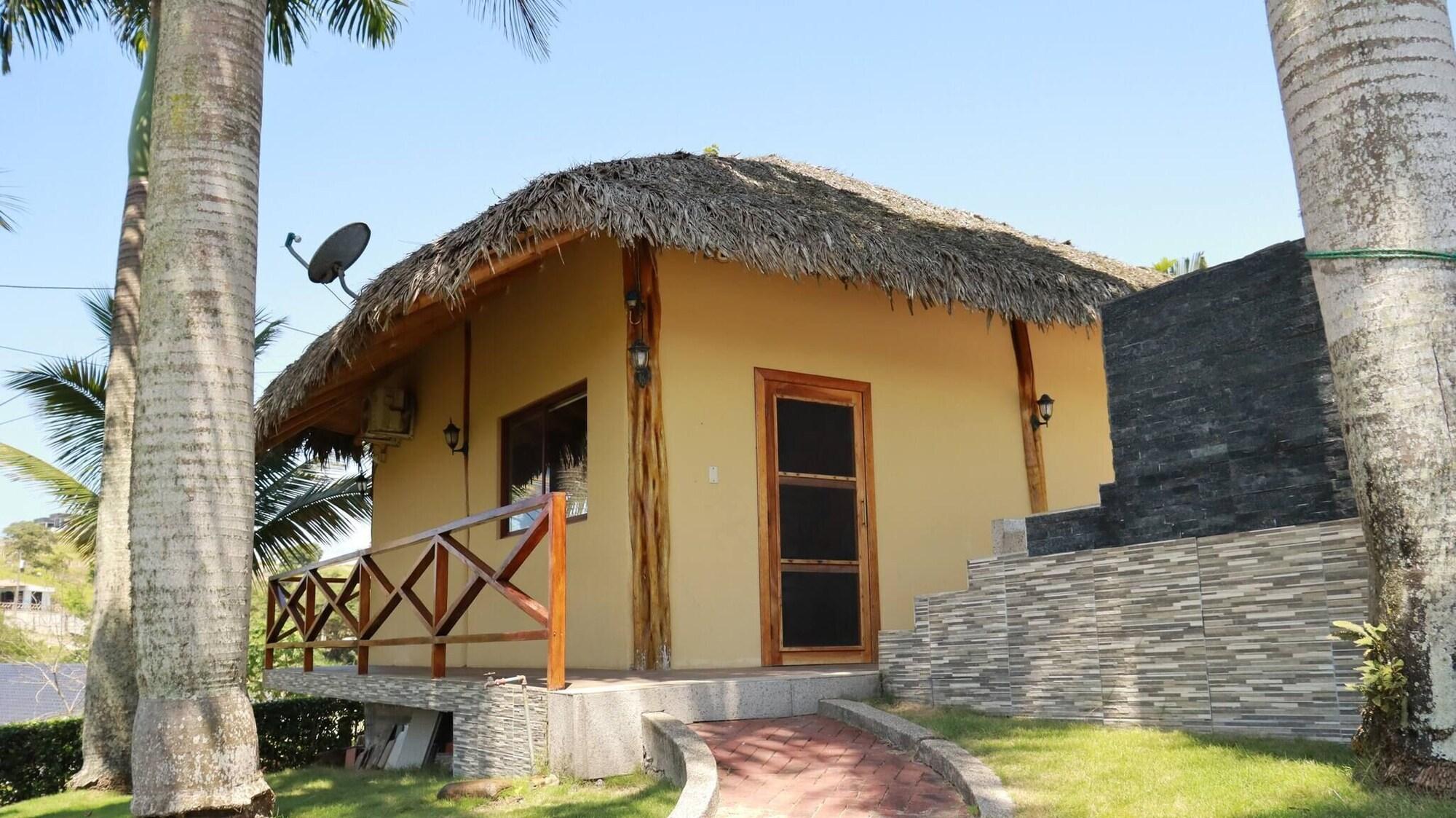 Vista Exterior Campomar Con Jacuzzi, Piscina Y Sauna Privado