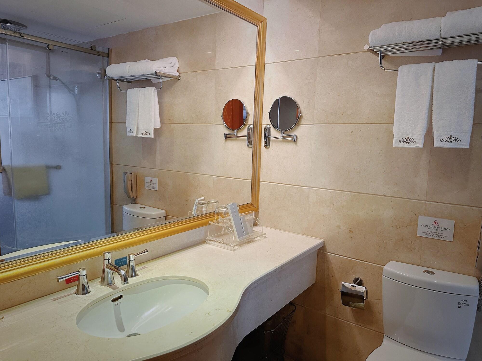 Equipamiento de Habitación SOFIS PINGSHAN HOTEL