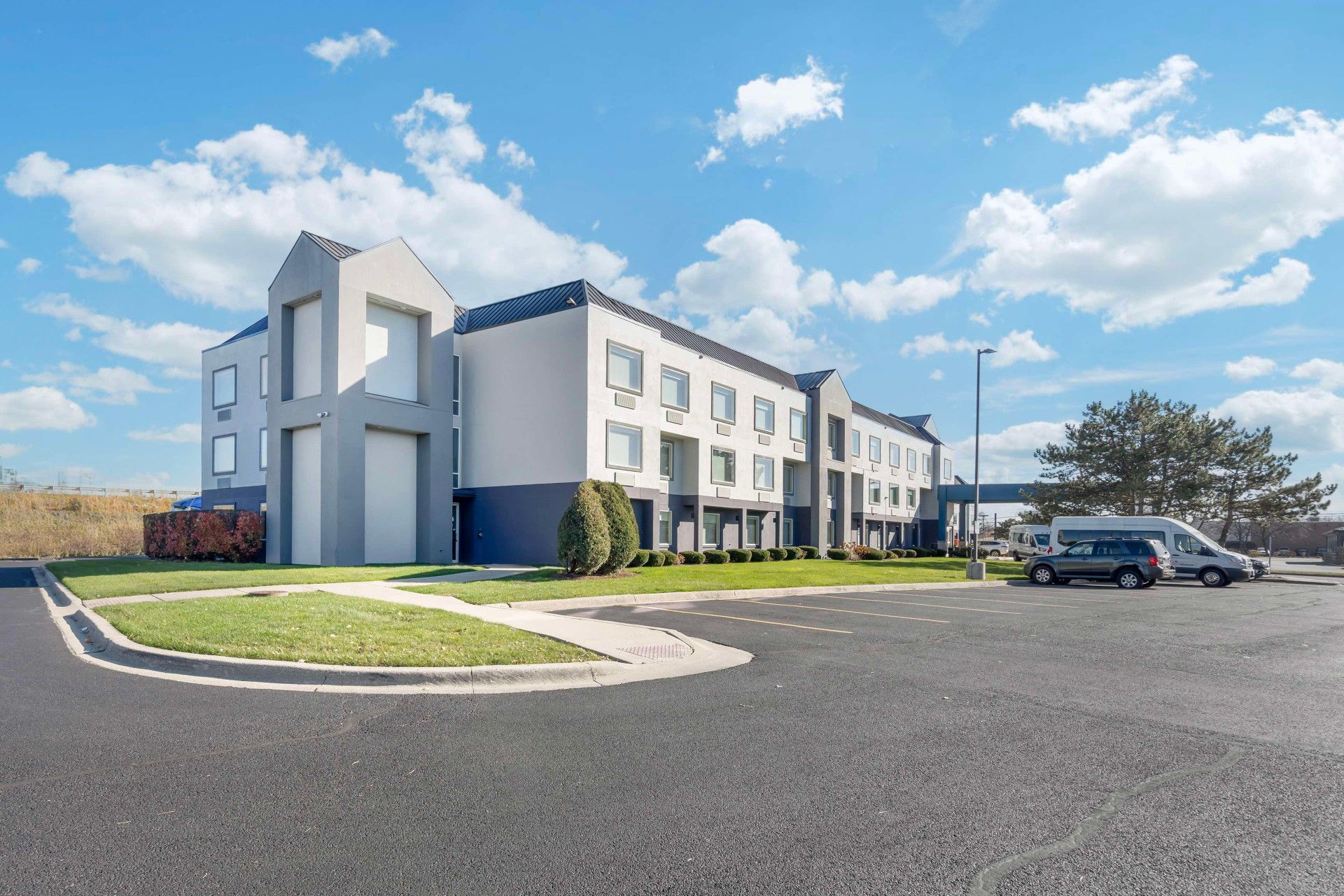 Vista Exterior Best Western Glenview -Chicagoland Inn and Suites