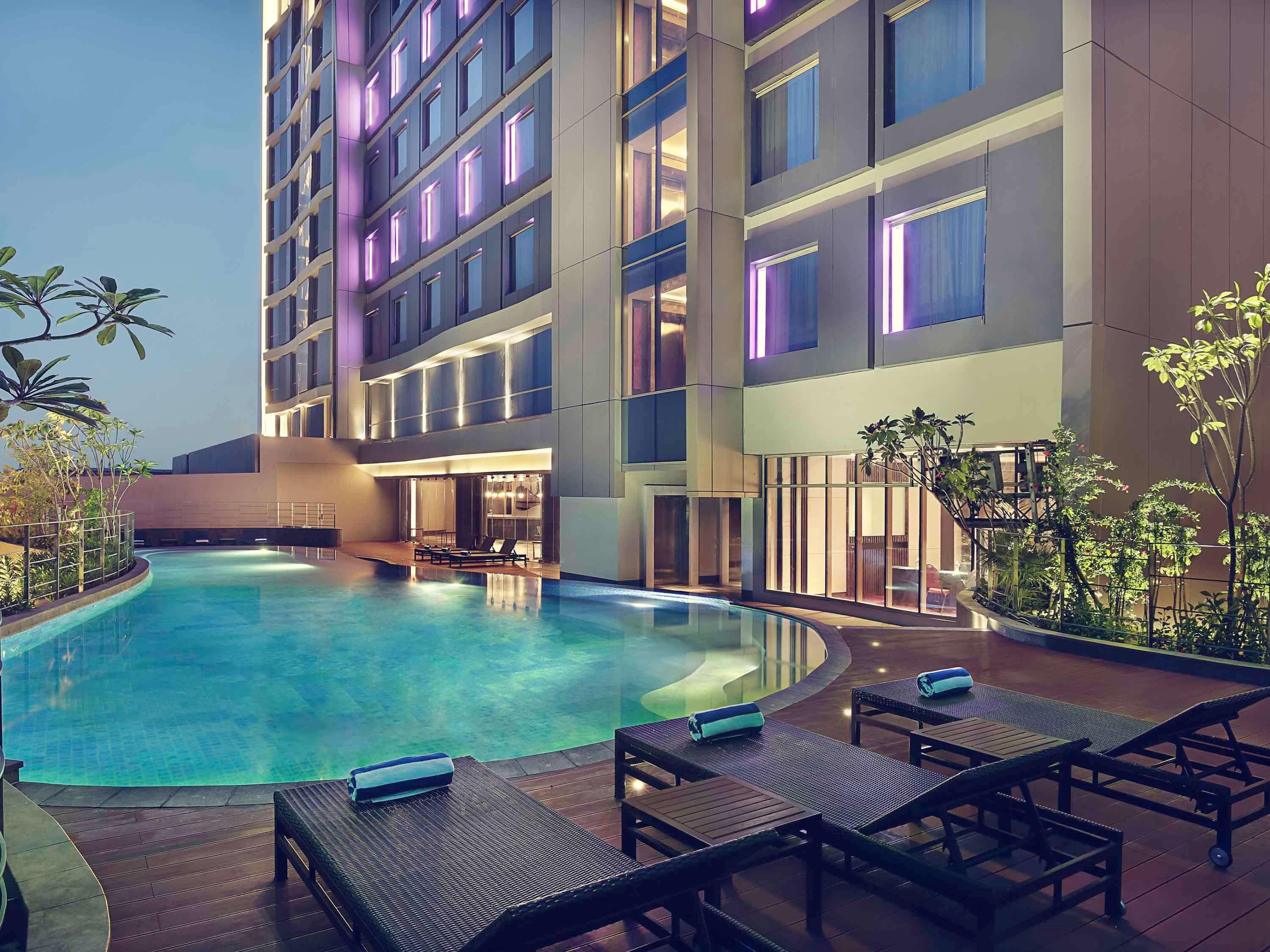 Bar/Salón Mercure Karawang