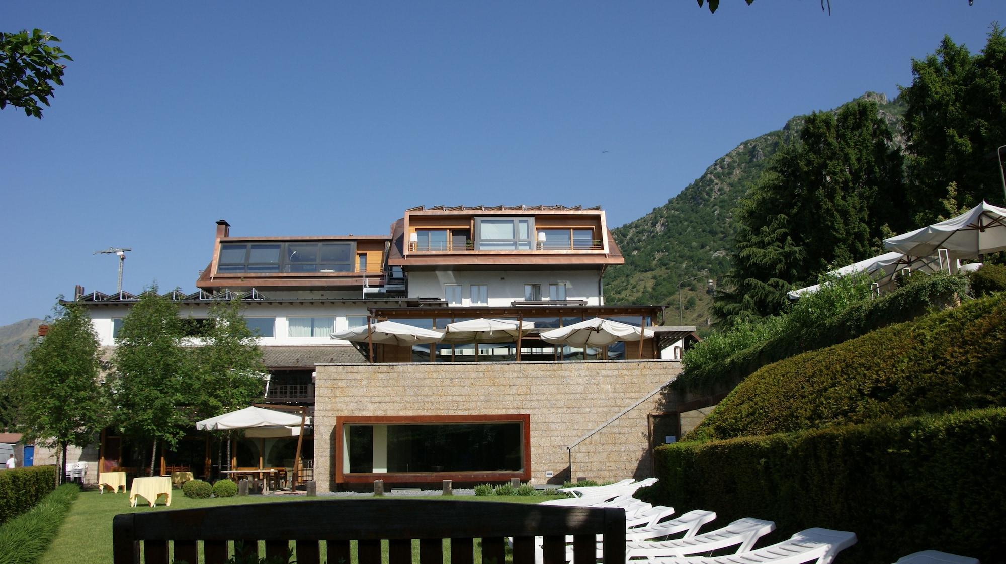 Vista Exterior Hotel Milano Alpen Resort