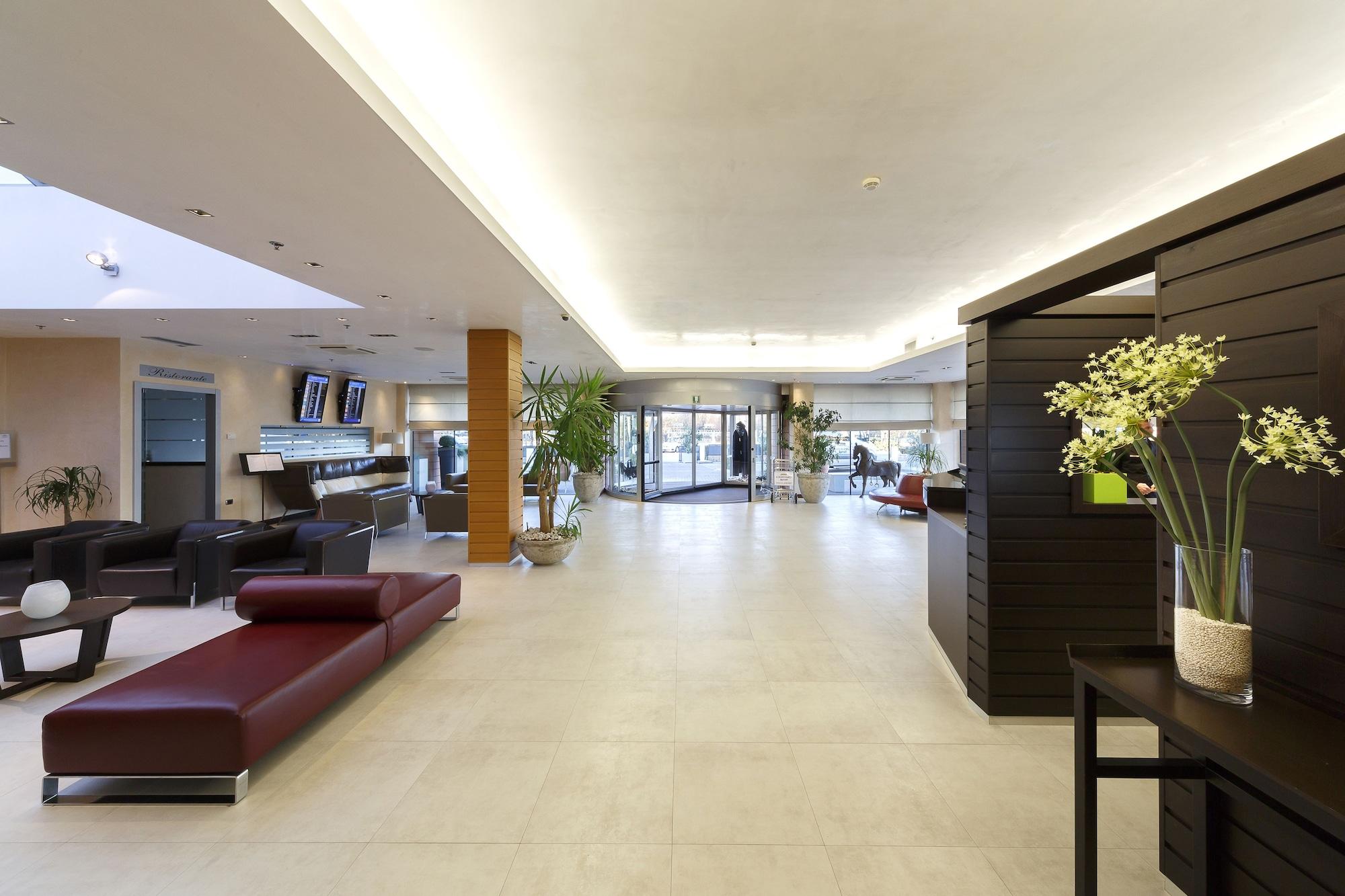 Vista Lobby Courtyard by Marriott Venice Airport