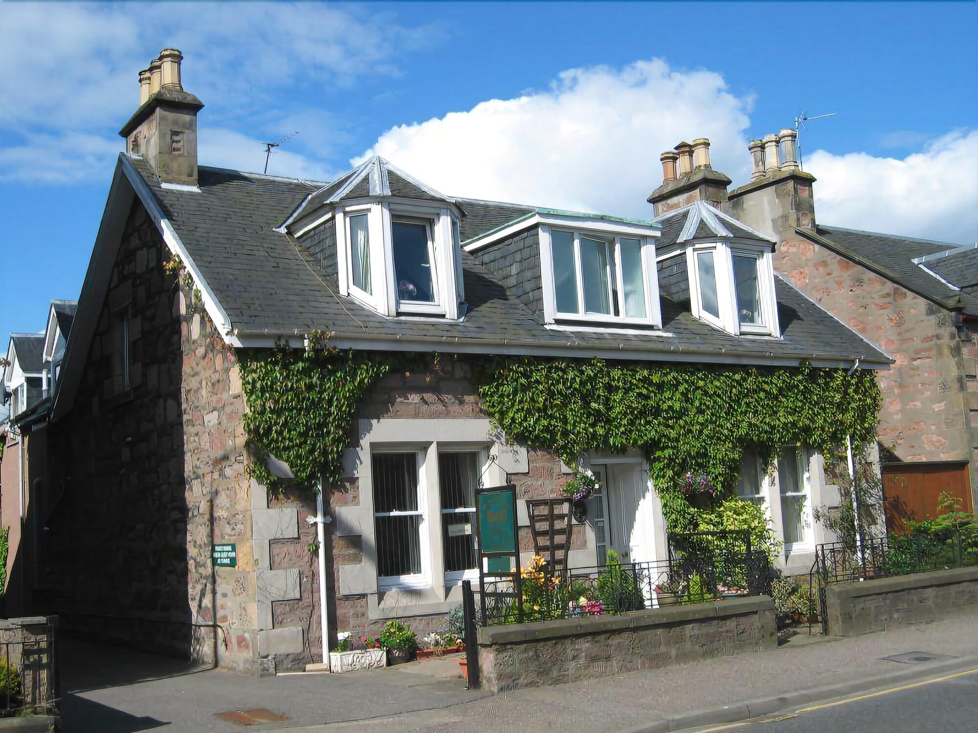 Varios Mardon Guest House
