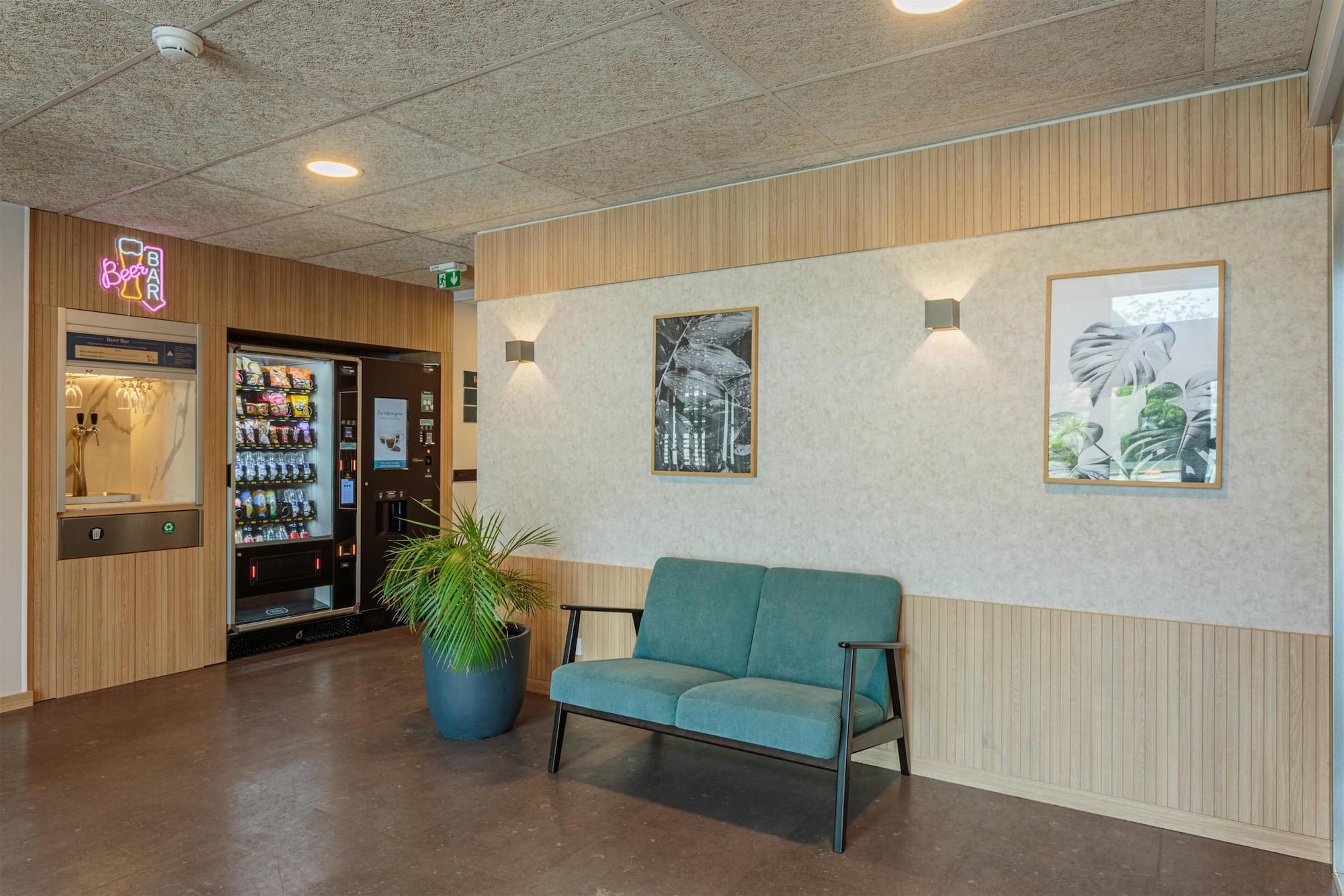 Bar/Salón Kyriad Anglet-Biarritz
