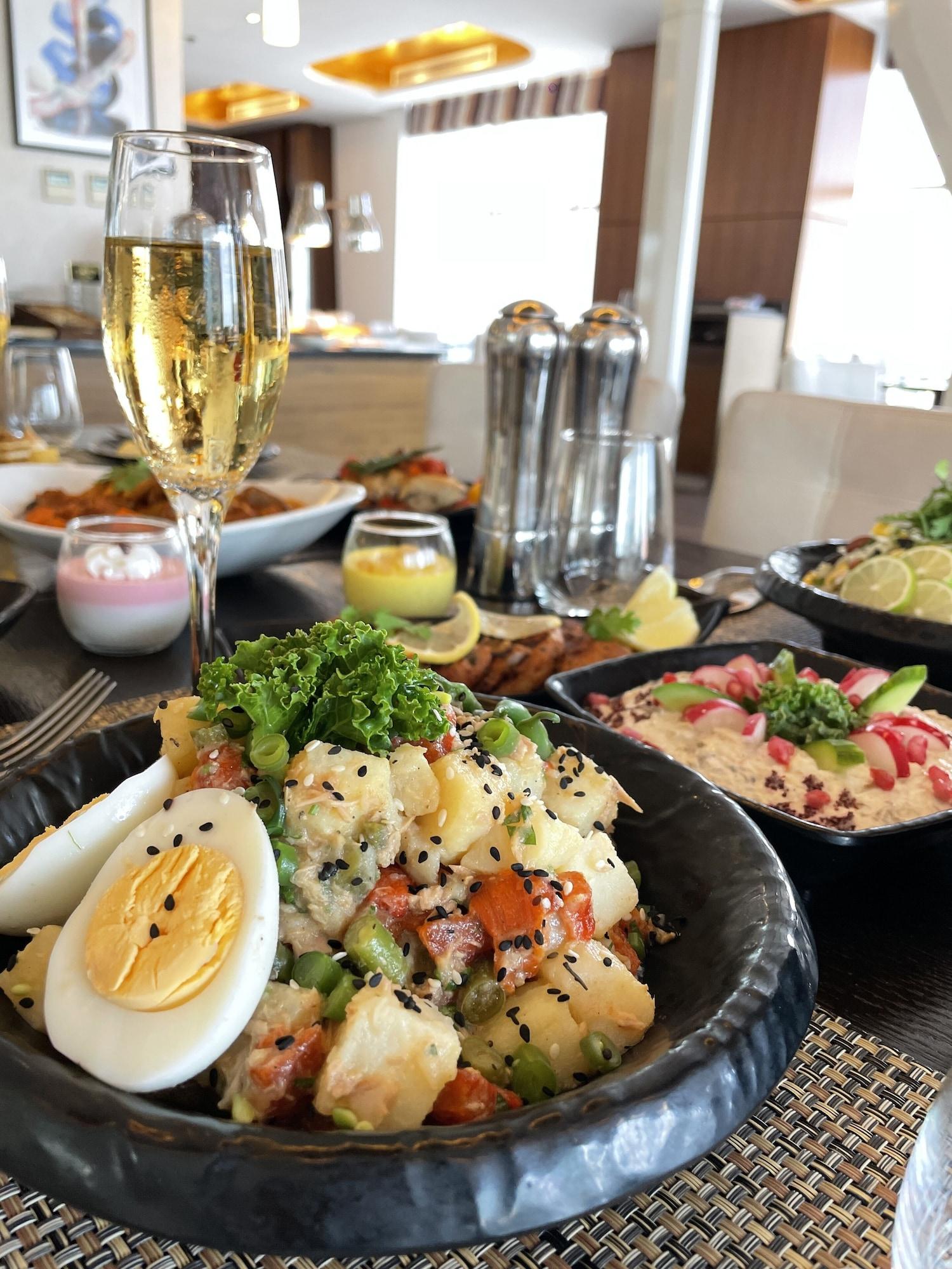 Restaurant Swiss-Belhotel Seef Bahrain