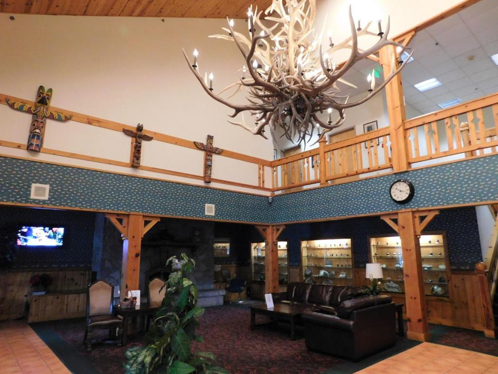 Vista Lobby Summit Inn