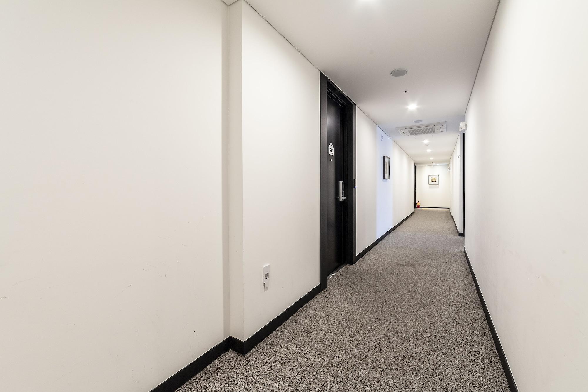 Varios Gangneung Tourist Hotel
