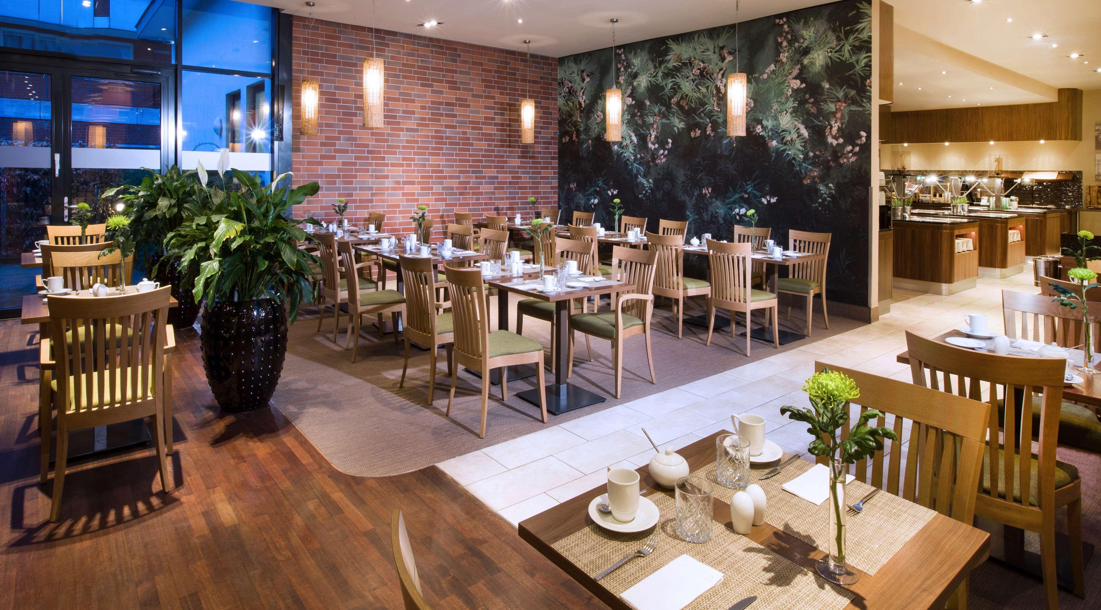 Restaurant Lindner Hotel Hamburg Am Michel, part of JdV by Hyatt