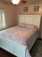 Alojamiento - Omi's Bed and Breakfast Farm, Vineyard and Pool, Winter Texans welcome always