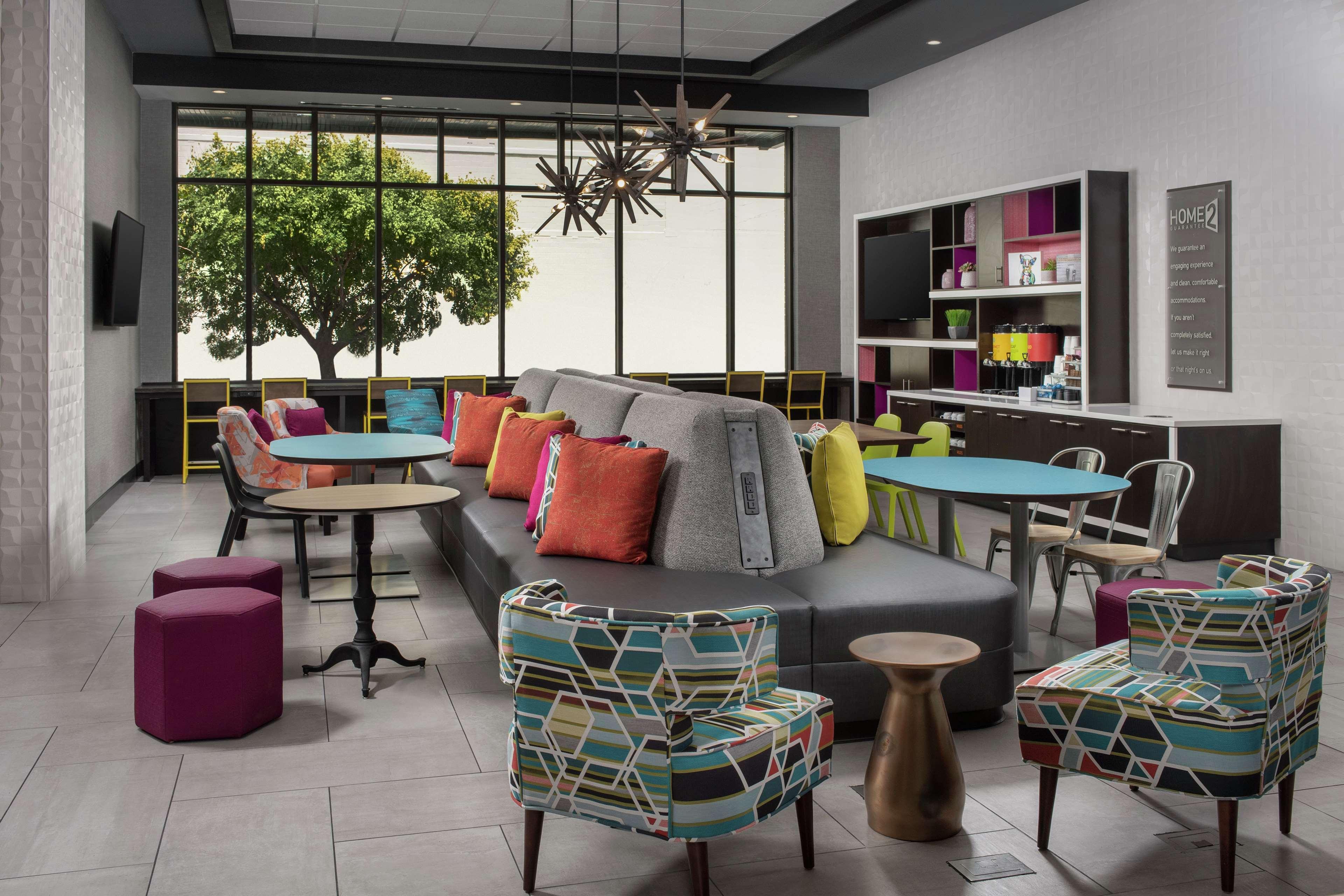 Vista Lobby Home2 Suites by Hilton Nashville Downtown Convention Center