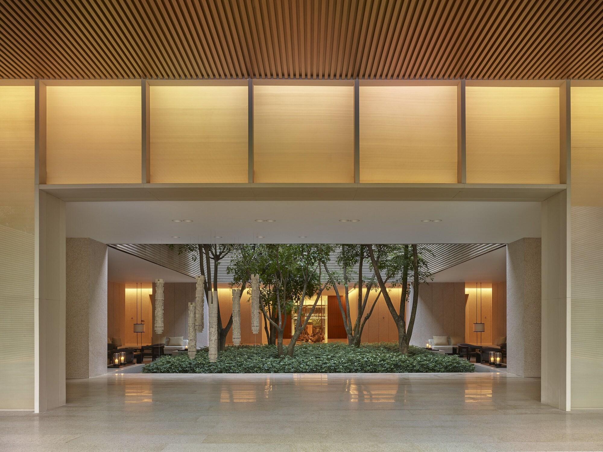Vista Exterior Lohkah Hotel & Spa