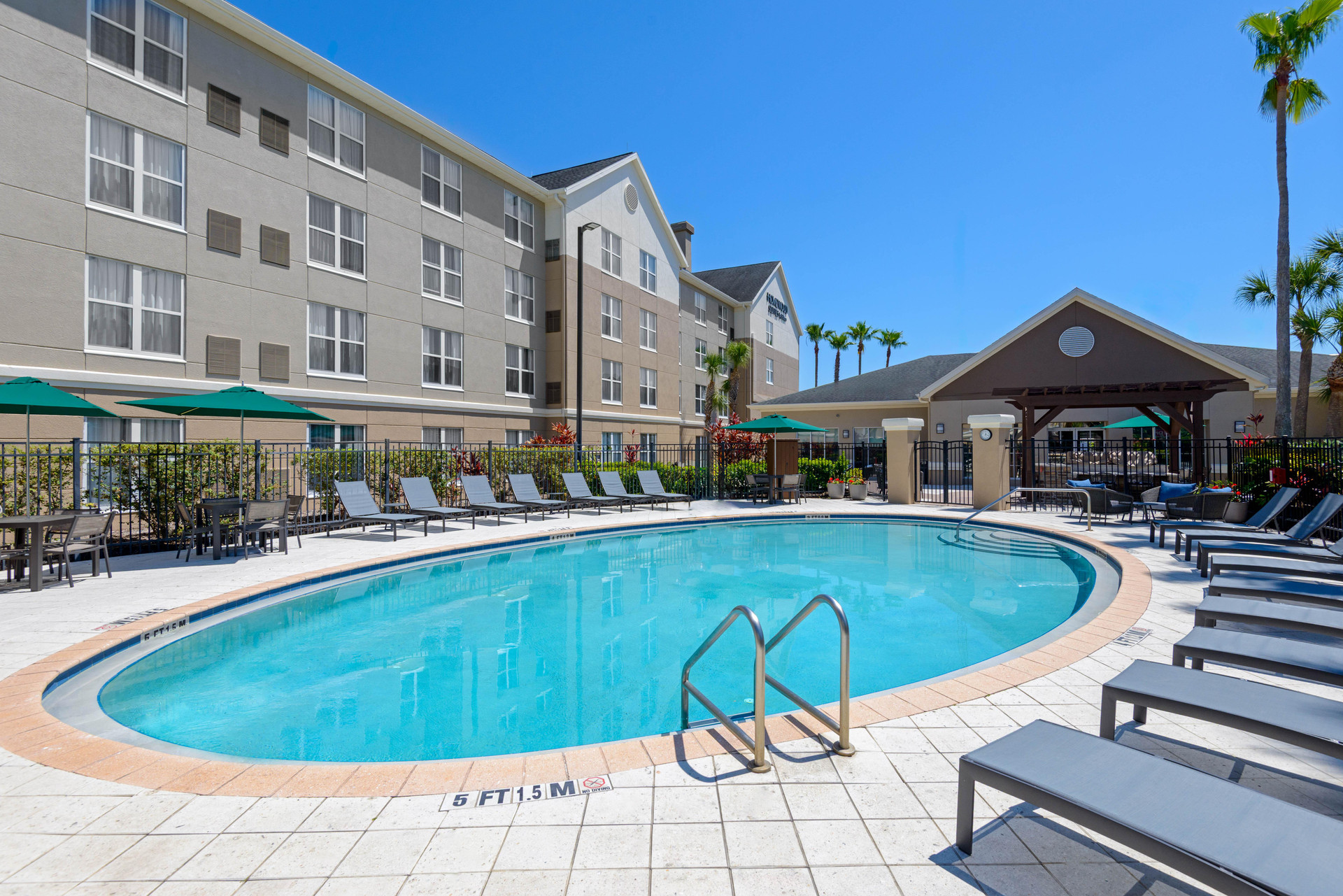 Vista Piscina Homewood Suites by Hilton Orlando-UCF Area