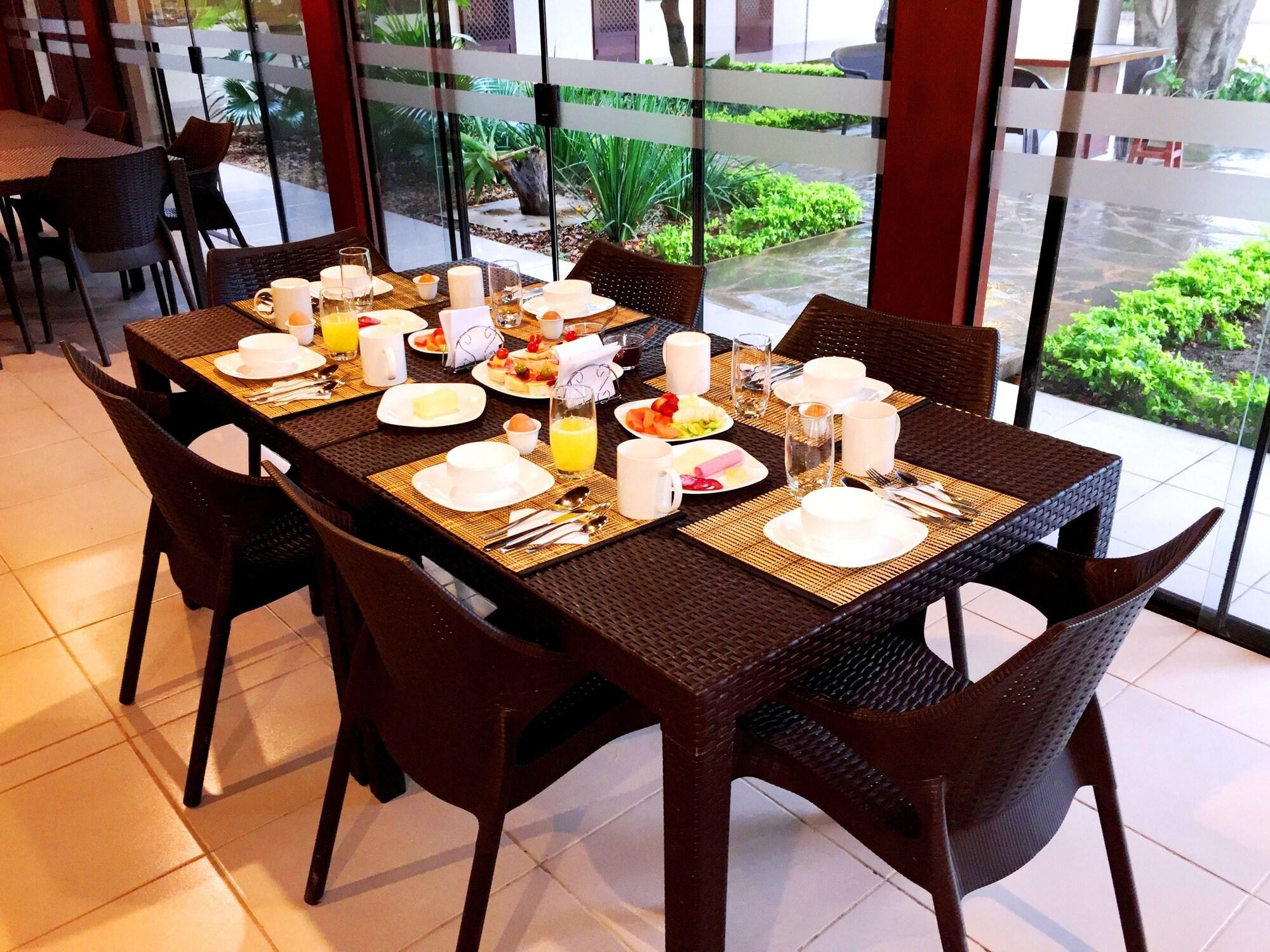 Restaurant Los Jazmines Hotel Resort