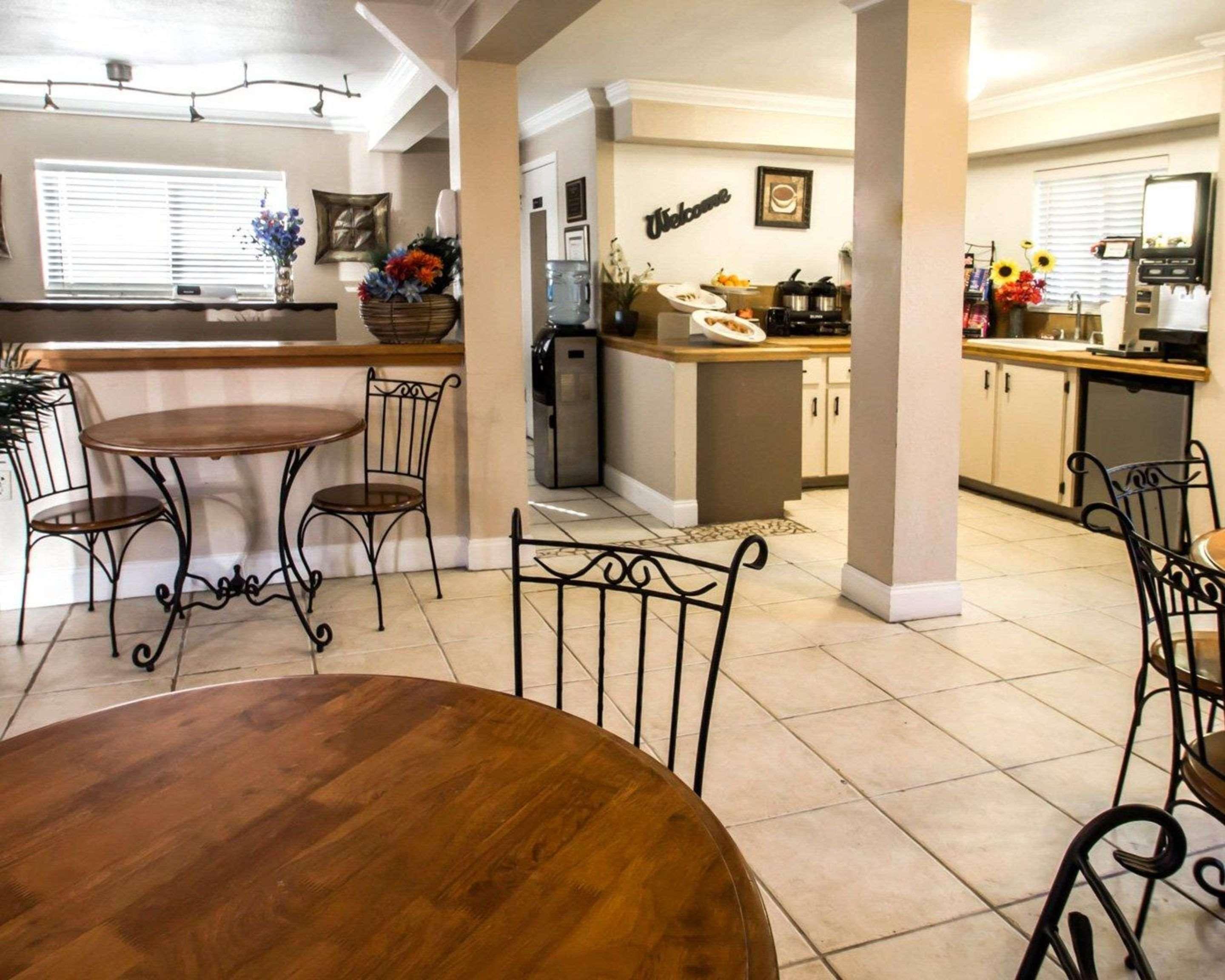 Vista Lobby Rodeway Inn Apopka