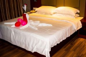Alojamiento - GreenTree Inn GanZhou Zhanggong District SanKang Temple RT-MART Express Hotel