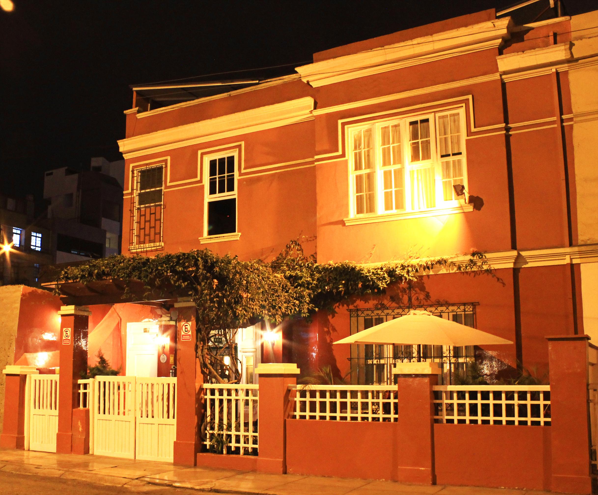 Vista Exterior Hostal Porta