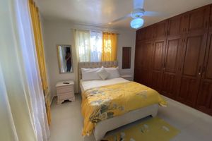 Alquiler Temporario - Inviting 3-bedroom Stay in Santo Domingo!