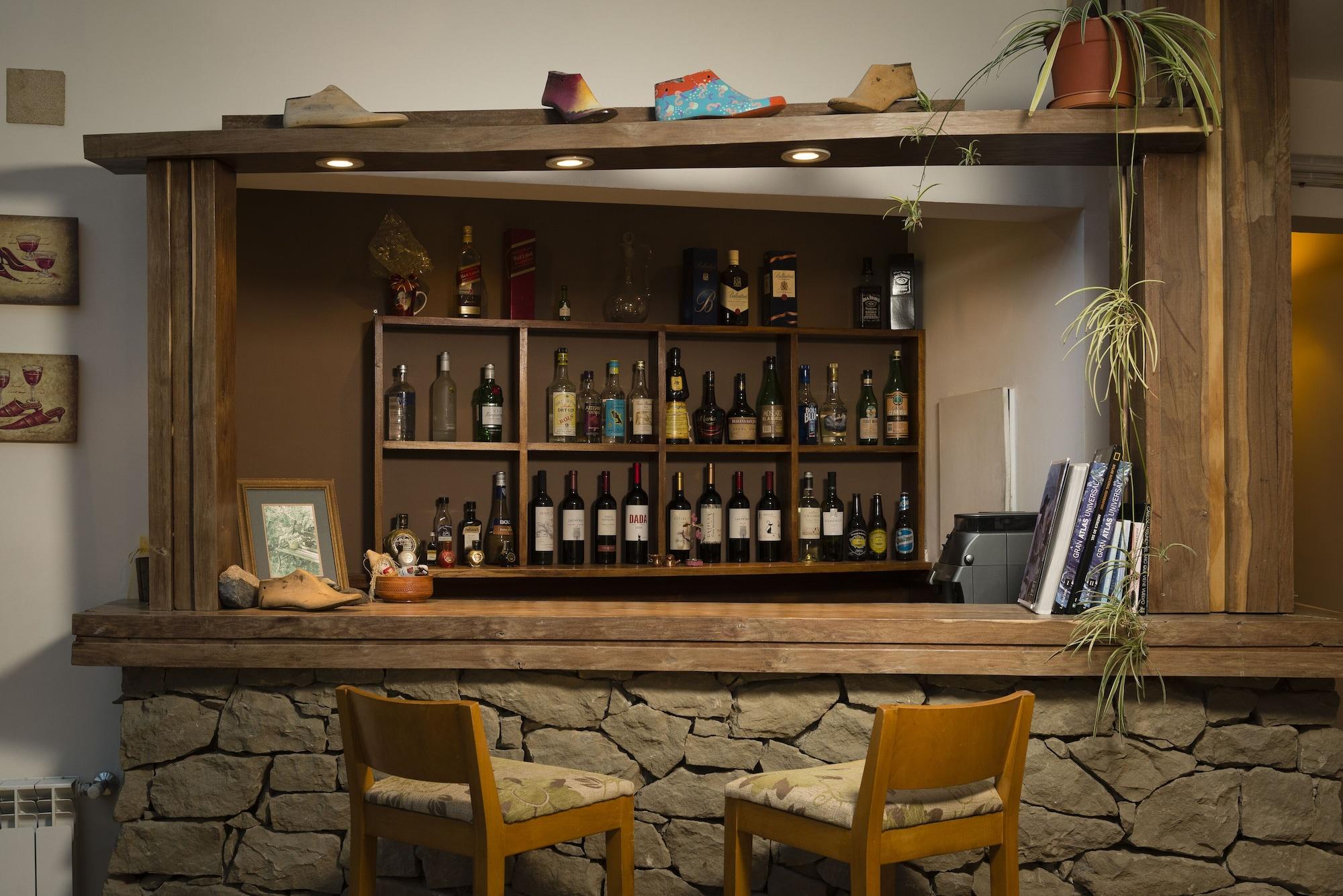 Bar/Salón Hosteria Roble Sur