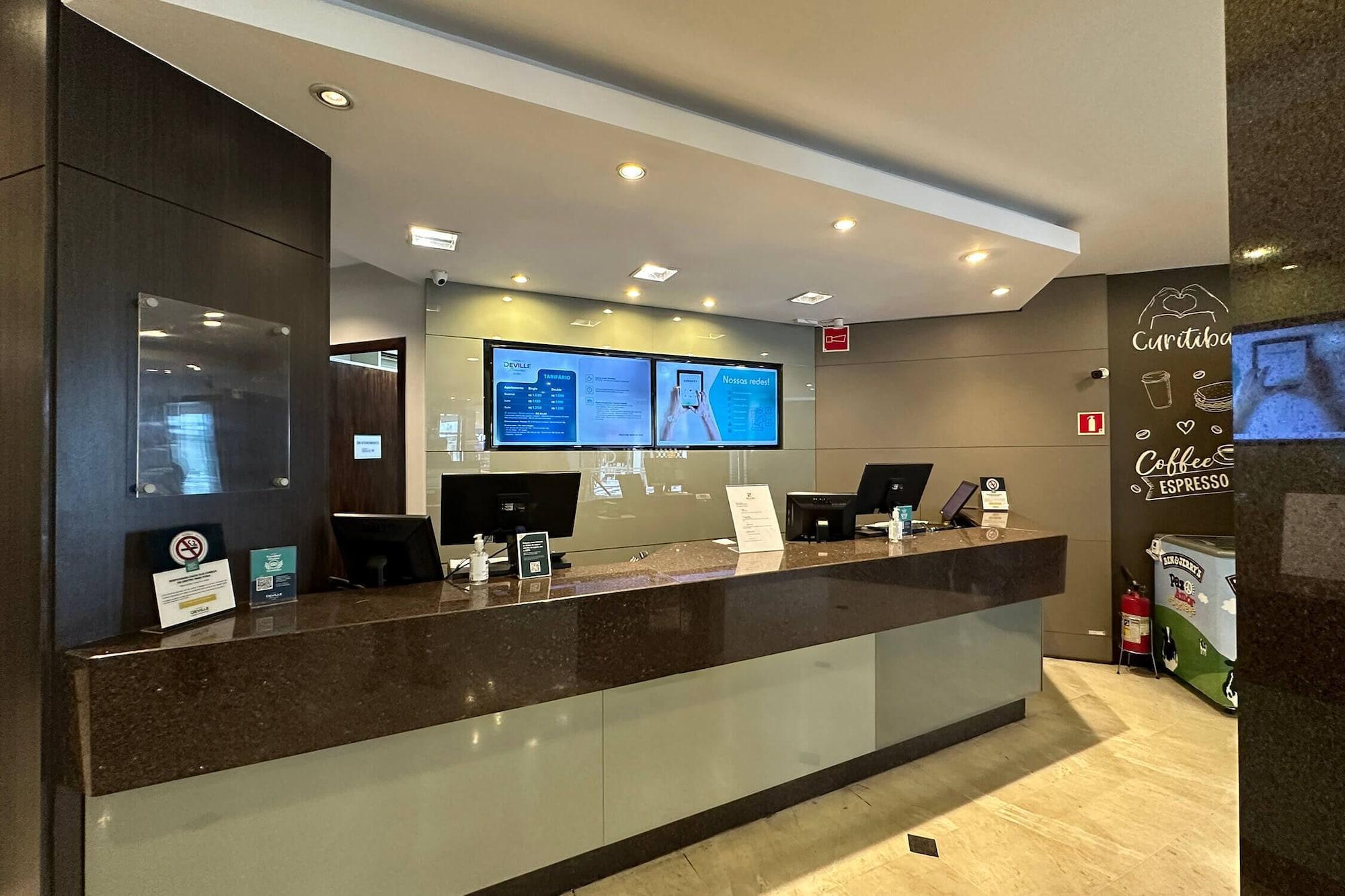 Vista Lobby Hotel Deville Curitiba