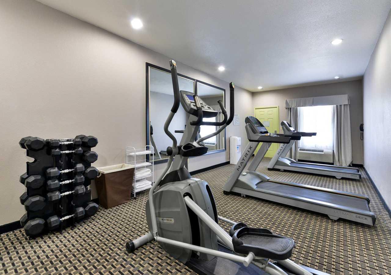 Instalaciones Recreativas Quality Inn & Suites Cotulla I-35